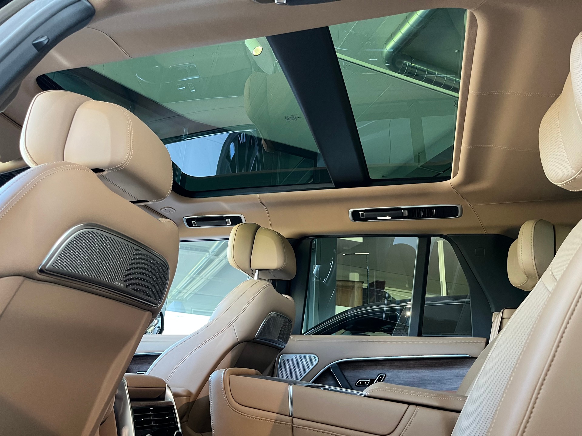 LAND ROVER Range Rover P530 4.4 V8 Autobiography Automatic-image-6