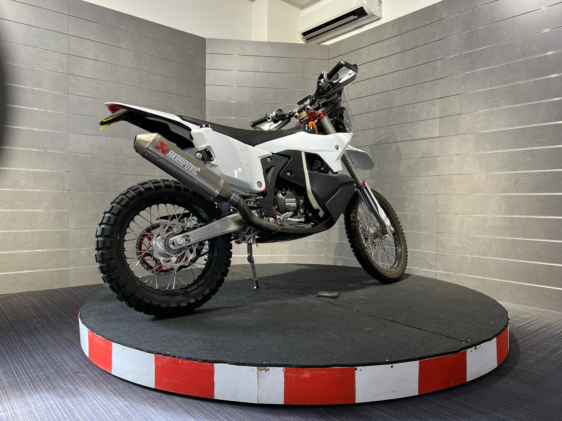 GASGAS RX 450F REPLICA-image-4