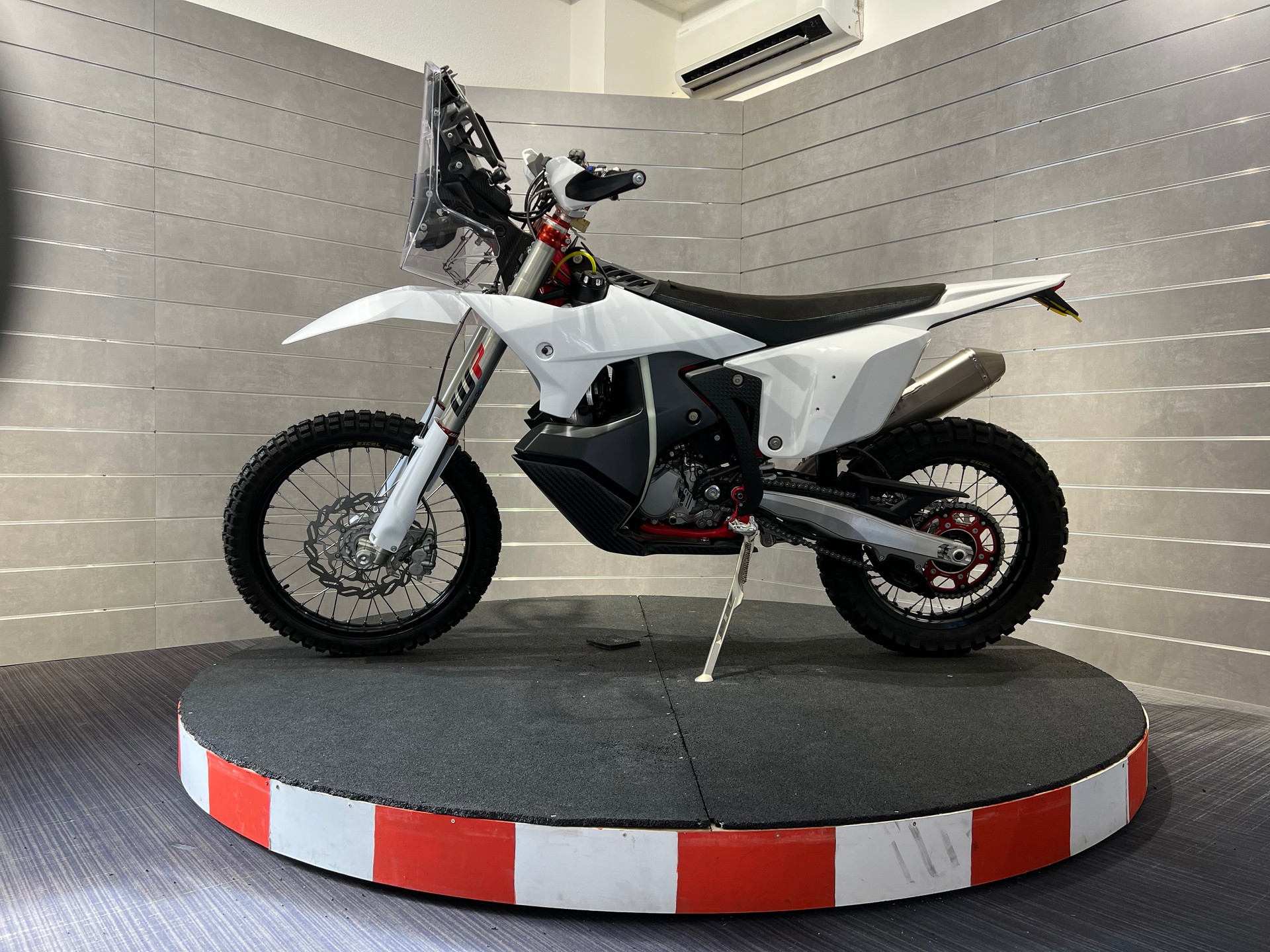 GASGAS RX 450F REPLICA-showroom-element-1