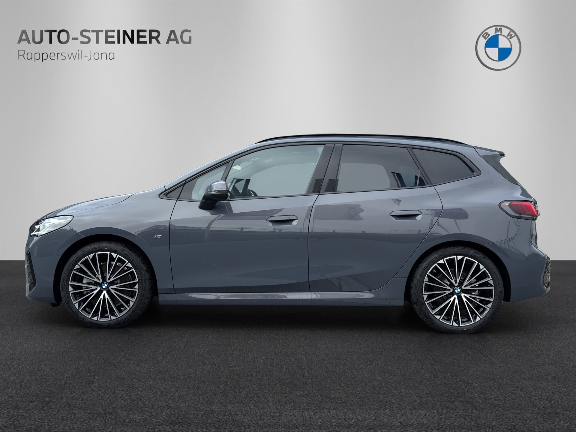 BMW 223i Active Tourer xDrive M Sport DKG-showroom-element-1