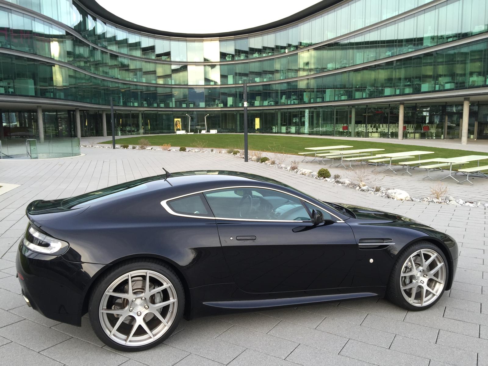 ASTON MARTIN V8 Vantage 4.3