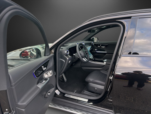 MERCEDES-BENZ GLC 200 4Matic 9G-Tronic-image-6