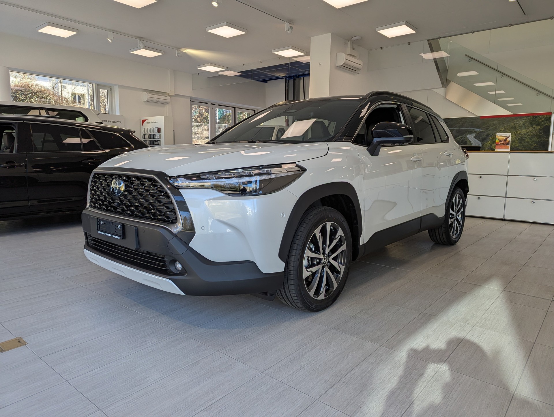 TOYOTA Corolla Cross 2.0 4WD Premium e-CVT-image-0