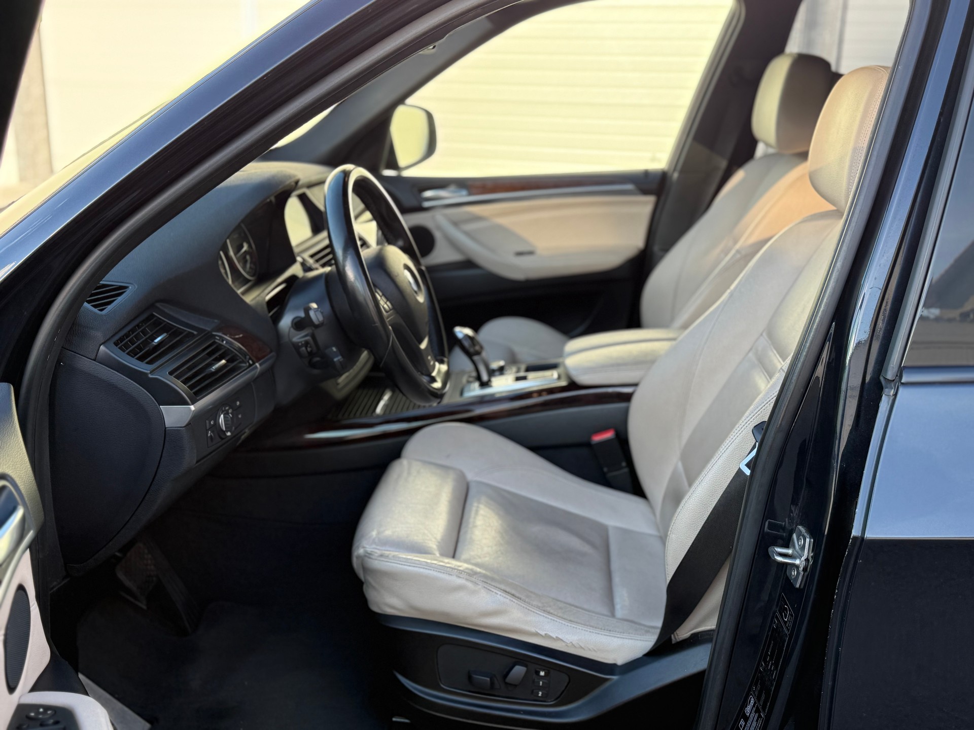 BMW X5 xDrive 30d Steptronic-image-8