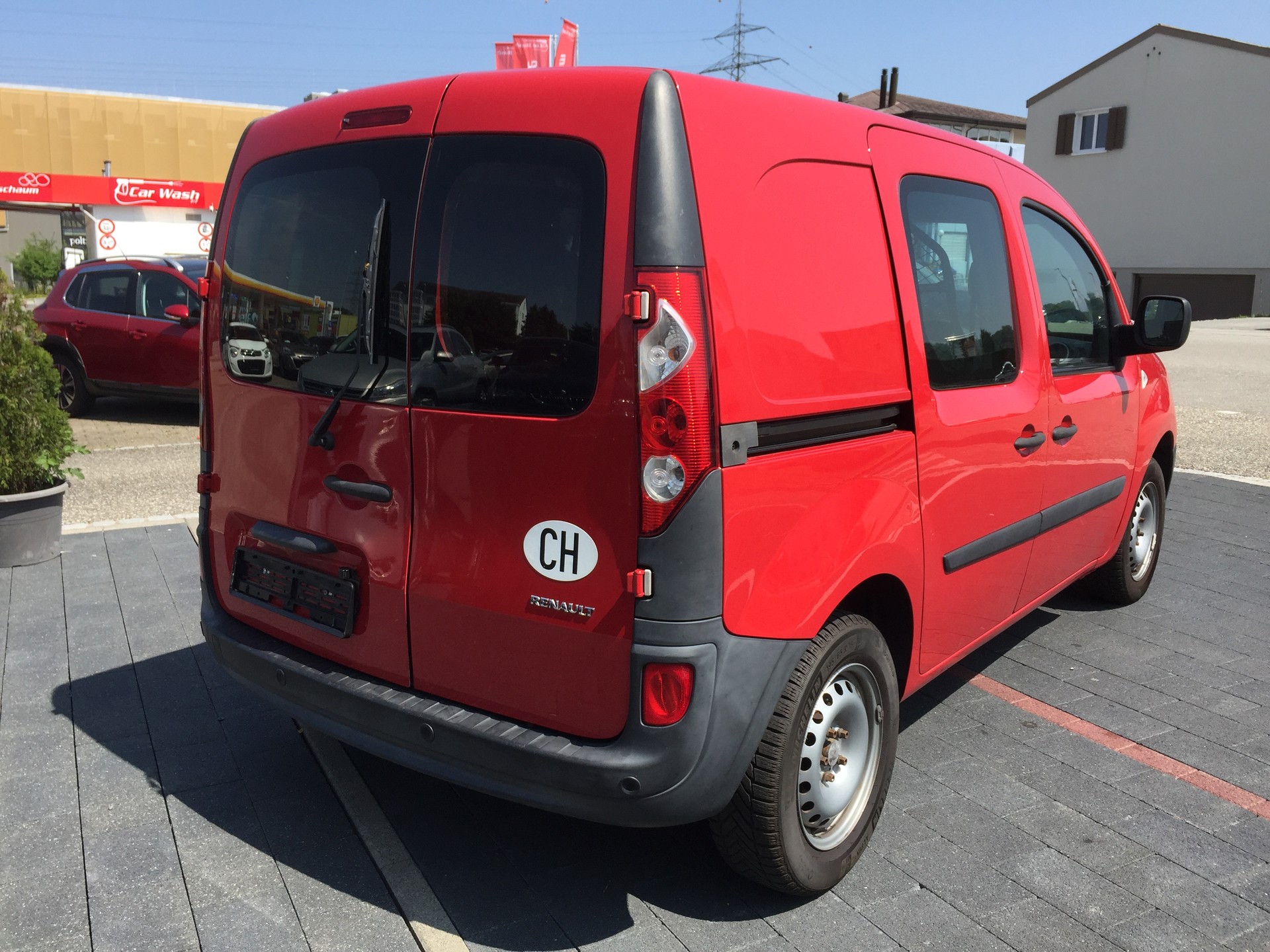 RENAULT-image-4