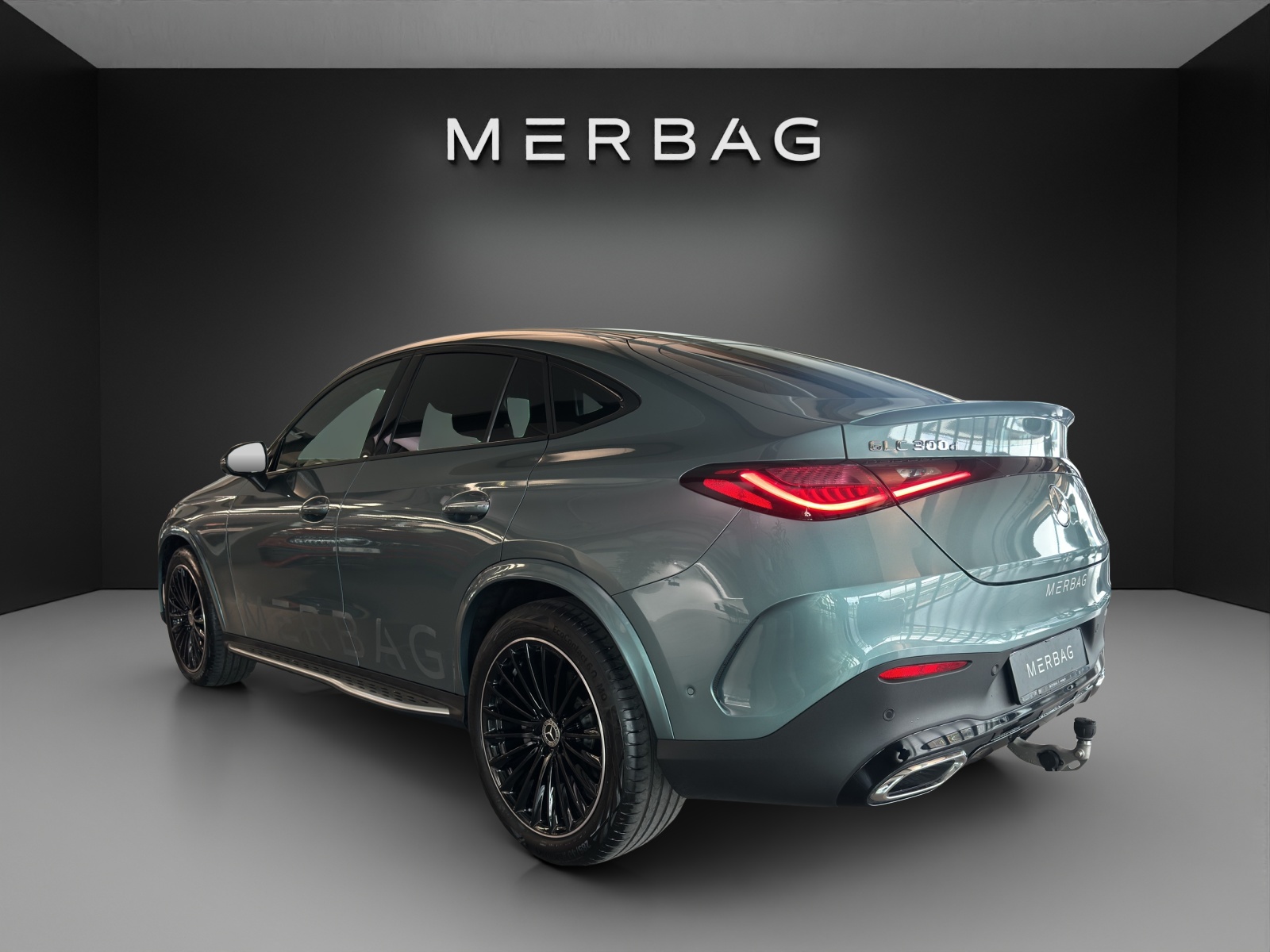 MERCEDES-BENZ GLC Coupé 300 d 4M 9G-T AMG Line-image-3