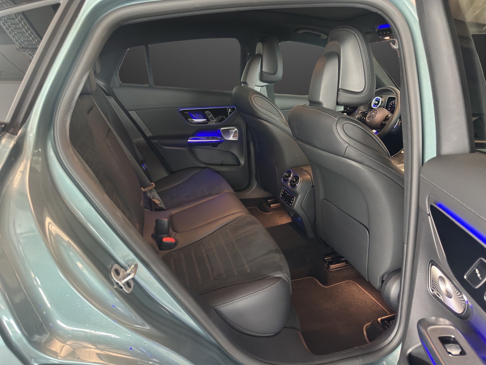 MERCEDES-BENZ GLC Coupé 300 d 4M 9G-T AMG Line-image-11
