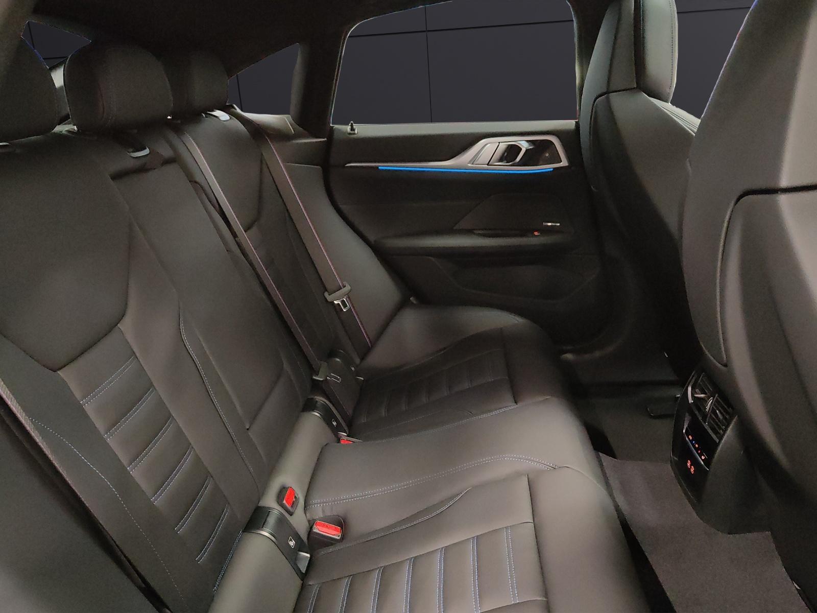 BMW i4 M50-image-16