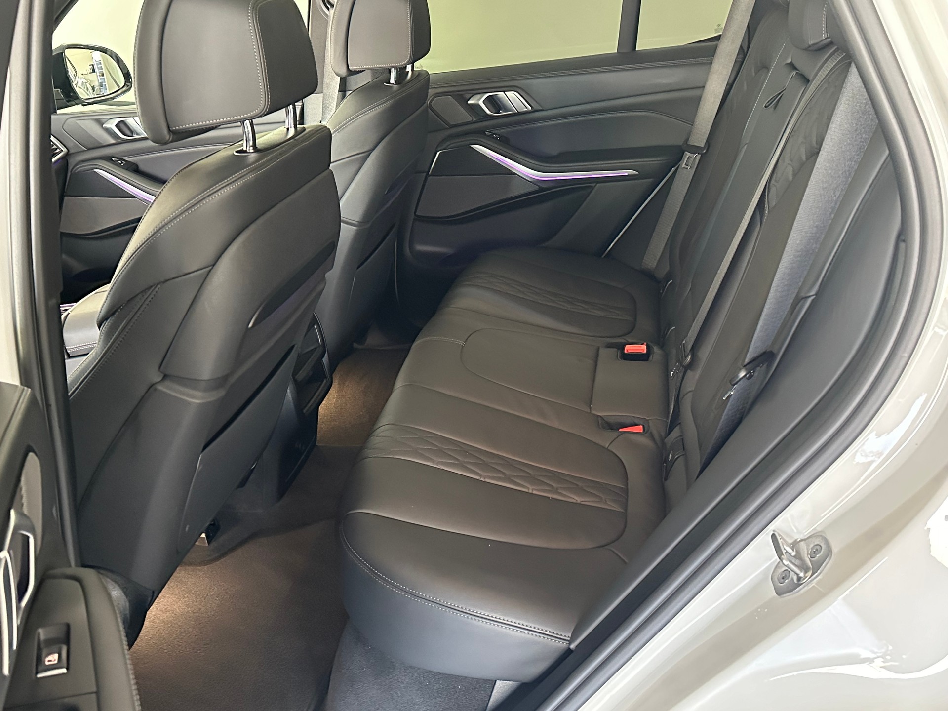 BMW X5 xDrive 48V 40d M Sport Steptronic-image-11