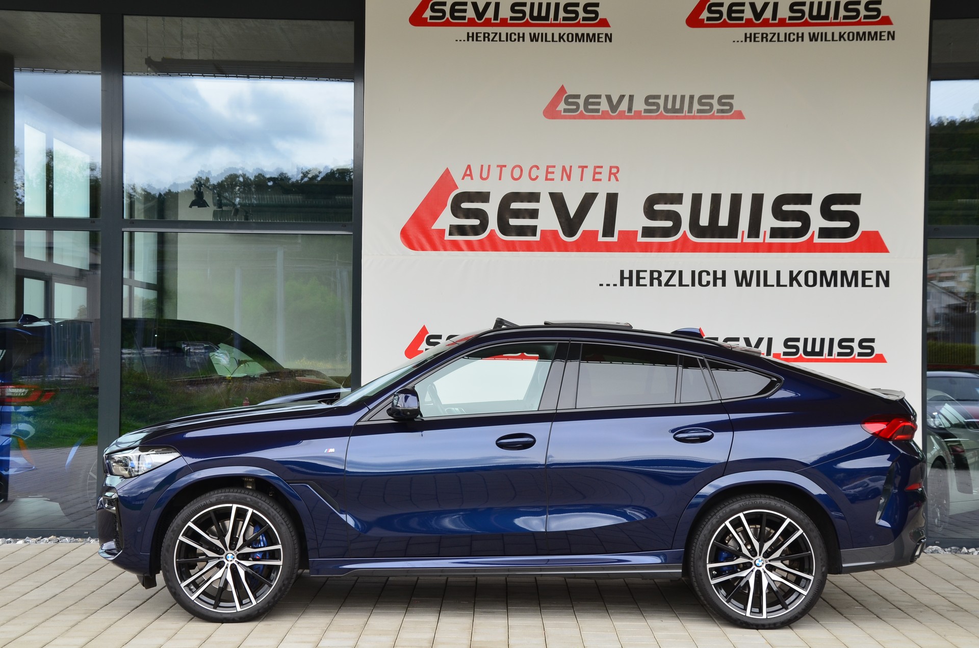 BMW X6 xDrive 48V 40d Steptronic M Sport Tansanitblau*Frisch ab MFK,1 Jahr oder 20'000km Garantie*-image-7