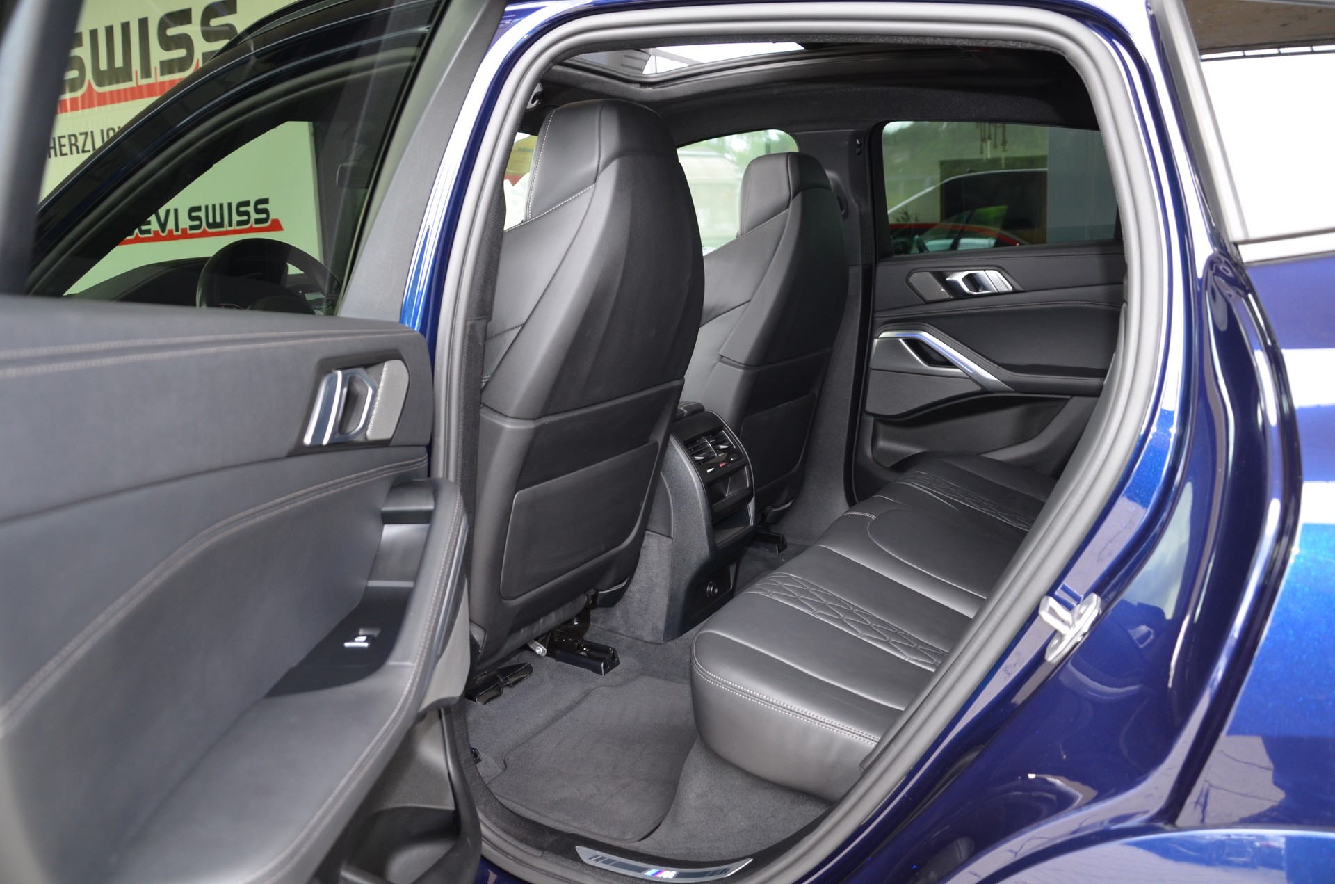 BMW X6 xDrive 48V 40d Steptronic M Sport Tansanitblau*Frisch ab MFK,1 Jahr oder 20'000km Garantie*-image-17