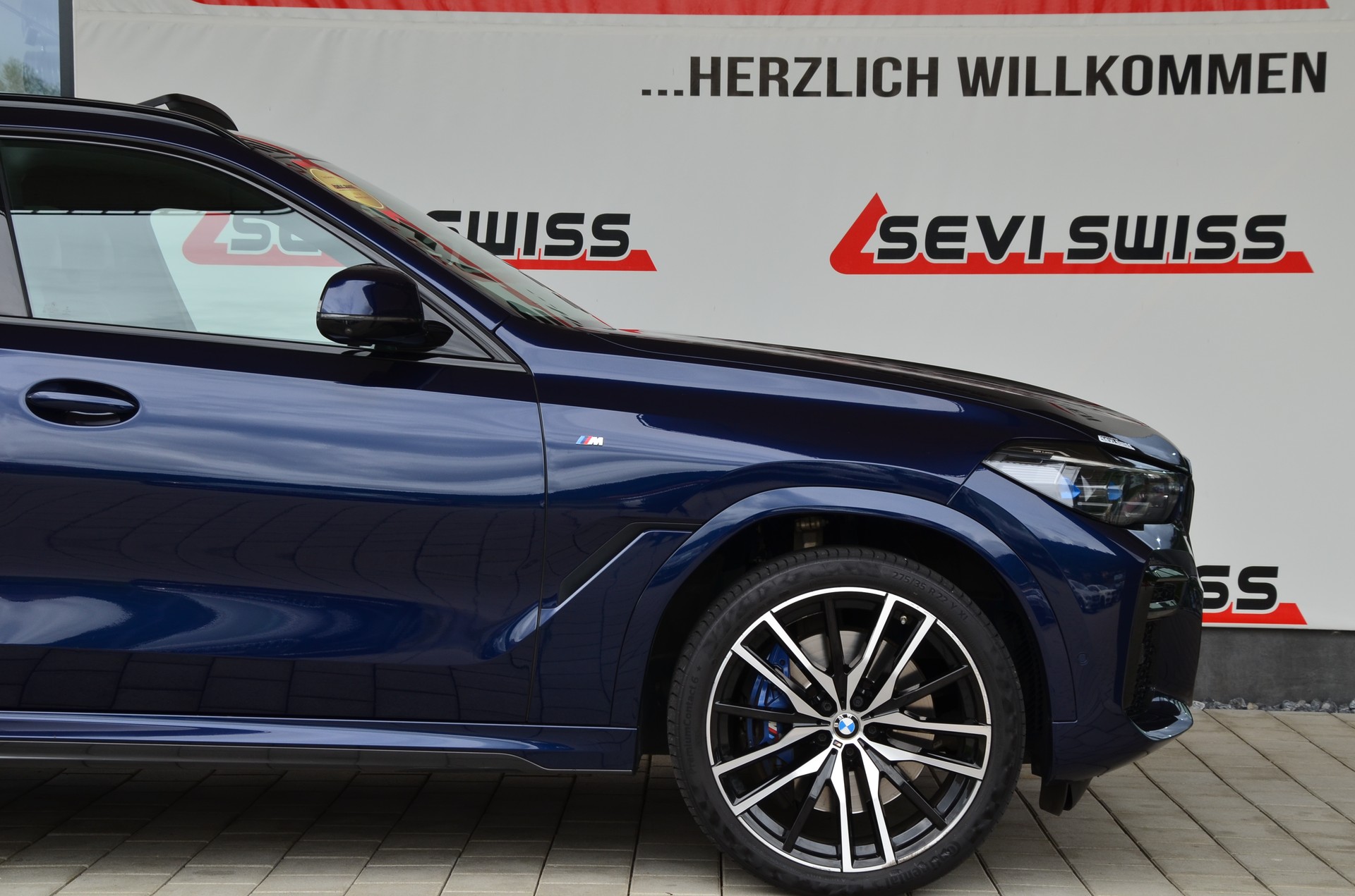 BMW X6 xDrive 48V 40d Steptronic M Sport Tansanitblau*Frisch ab MFK,1 Jahr oder 20'000km Garantie*-image-2