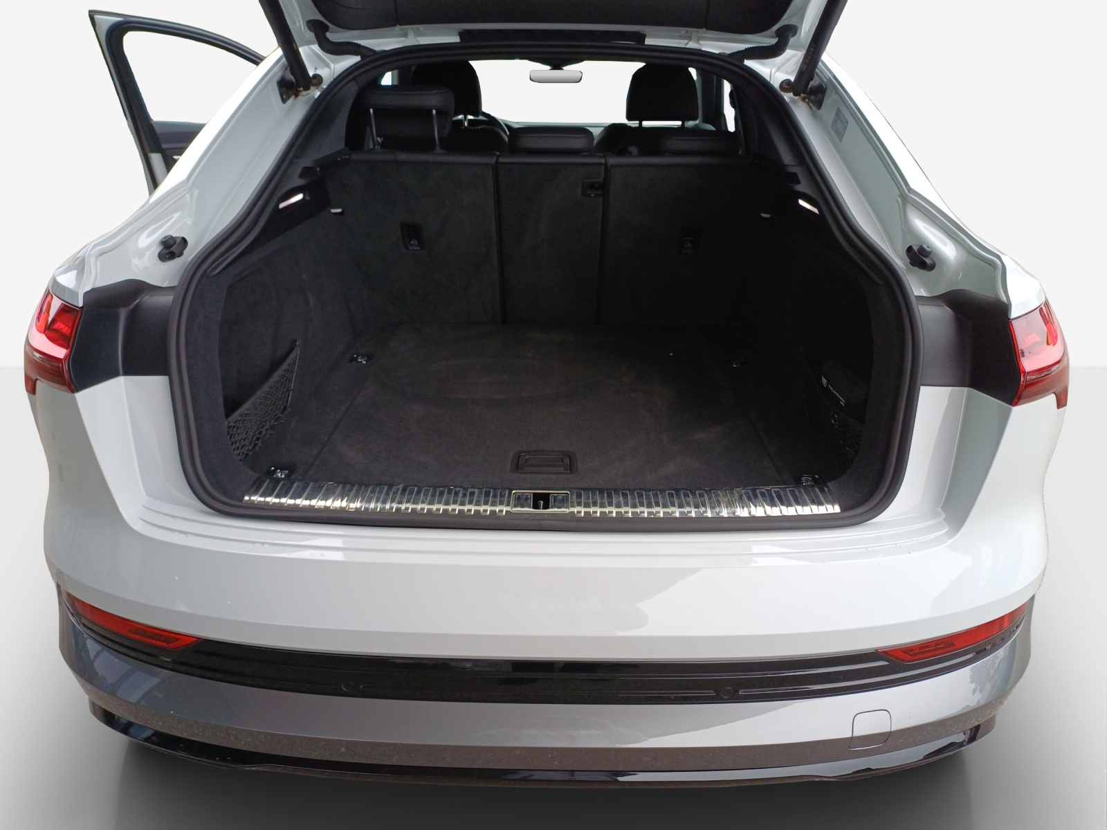 AUDI e-tron 55 Sportback Advanced Black Edition quattro-image-13