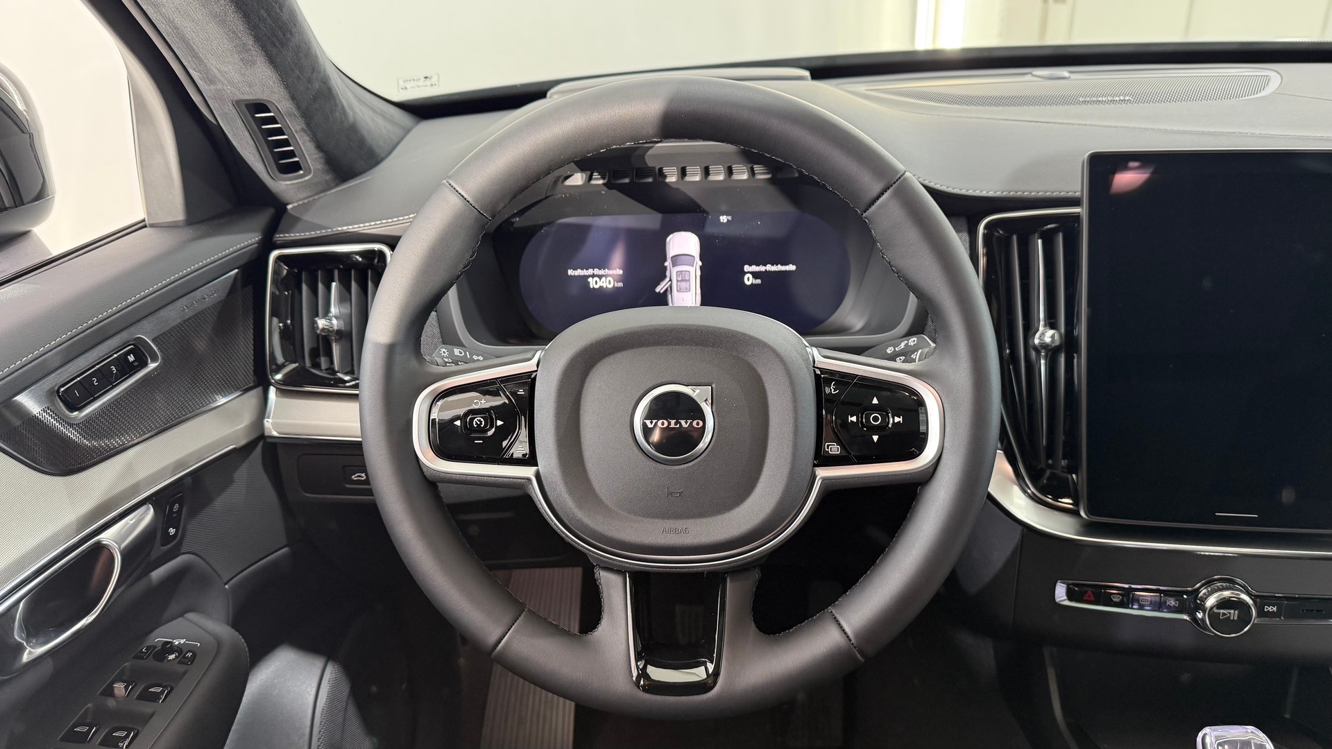 VOLVO XC90 2.0 T8 TE Black Edition e-image-4