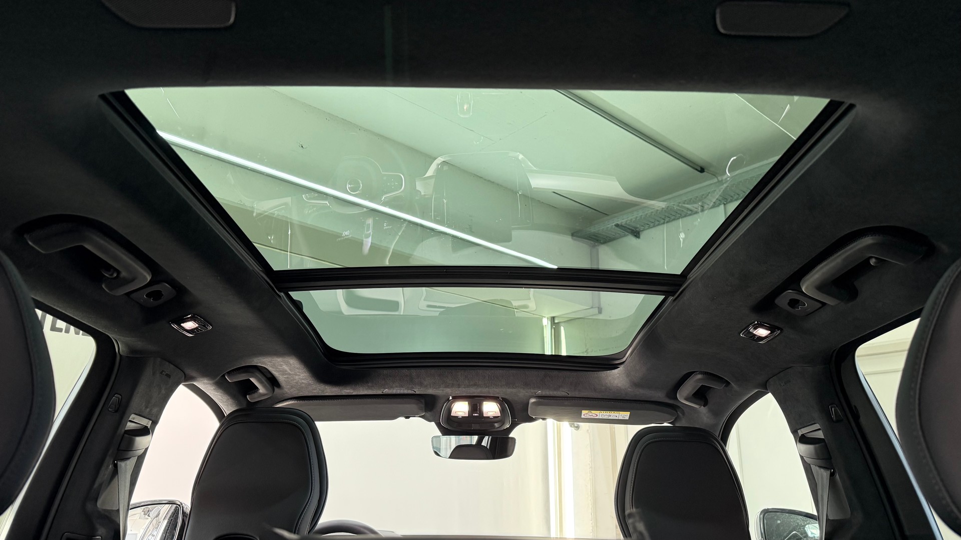VOLVO XC90 2.0 T8 TE Black Edition e-image-9