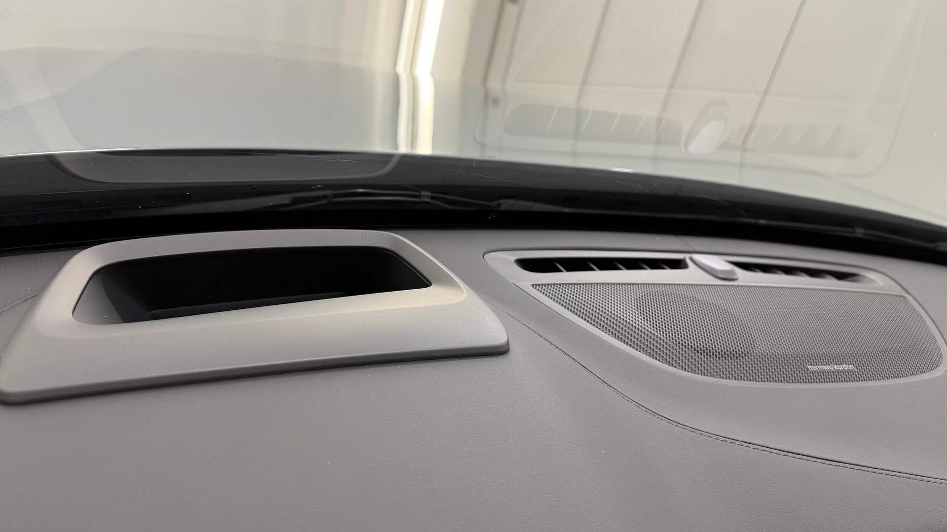 VOLVO XC90 2.0 T8 TE Black Edition e-image-14