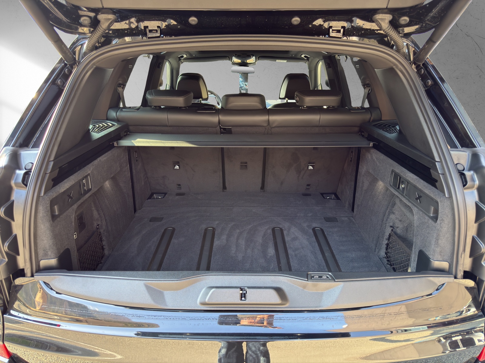 BMW X5 xDrive 48V 40d M Sport Steptronic-image-16
