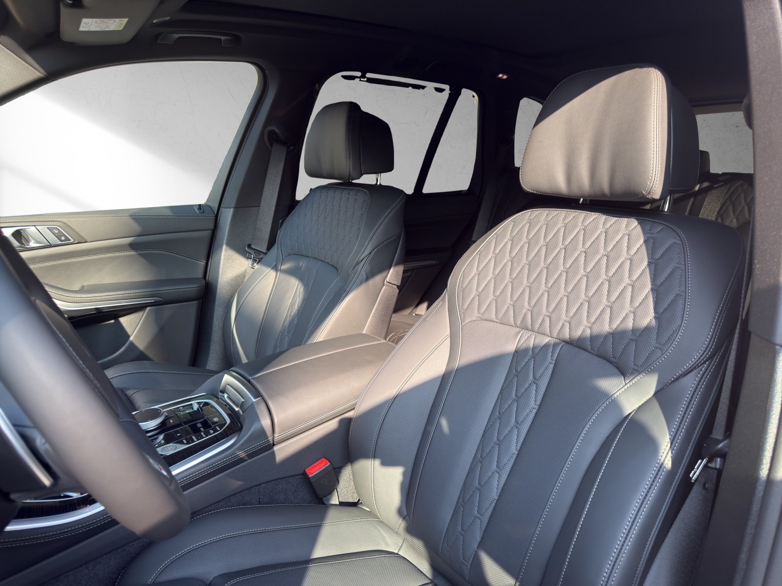 BMW X5 xDrive 48V 40d M Sport Steptronic-image-14