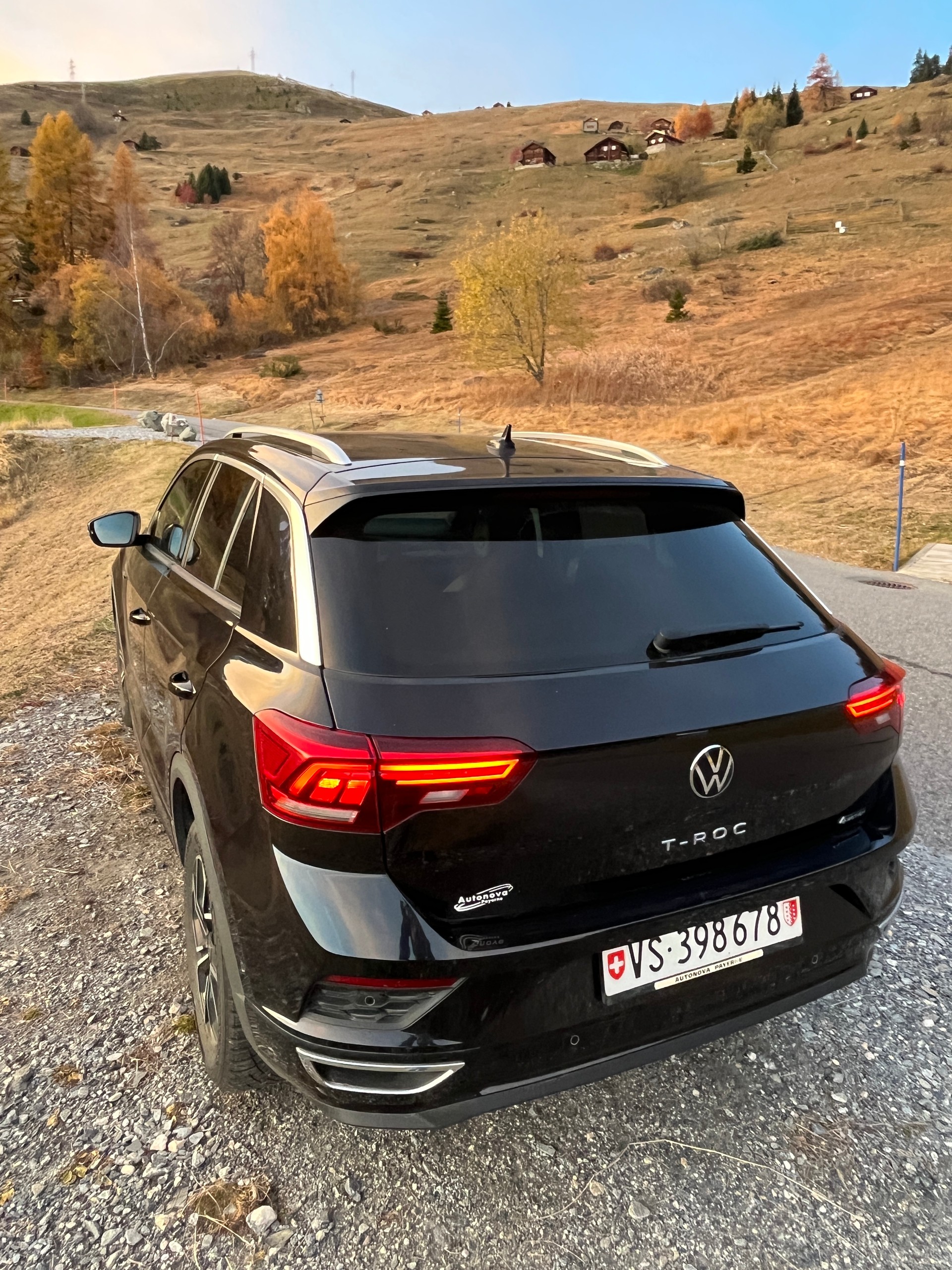 VW T-Roc 2.0 TSI Sport Selection DSG 4Motion-image-6