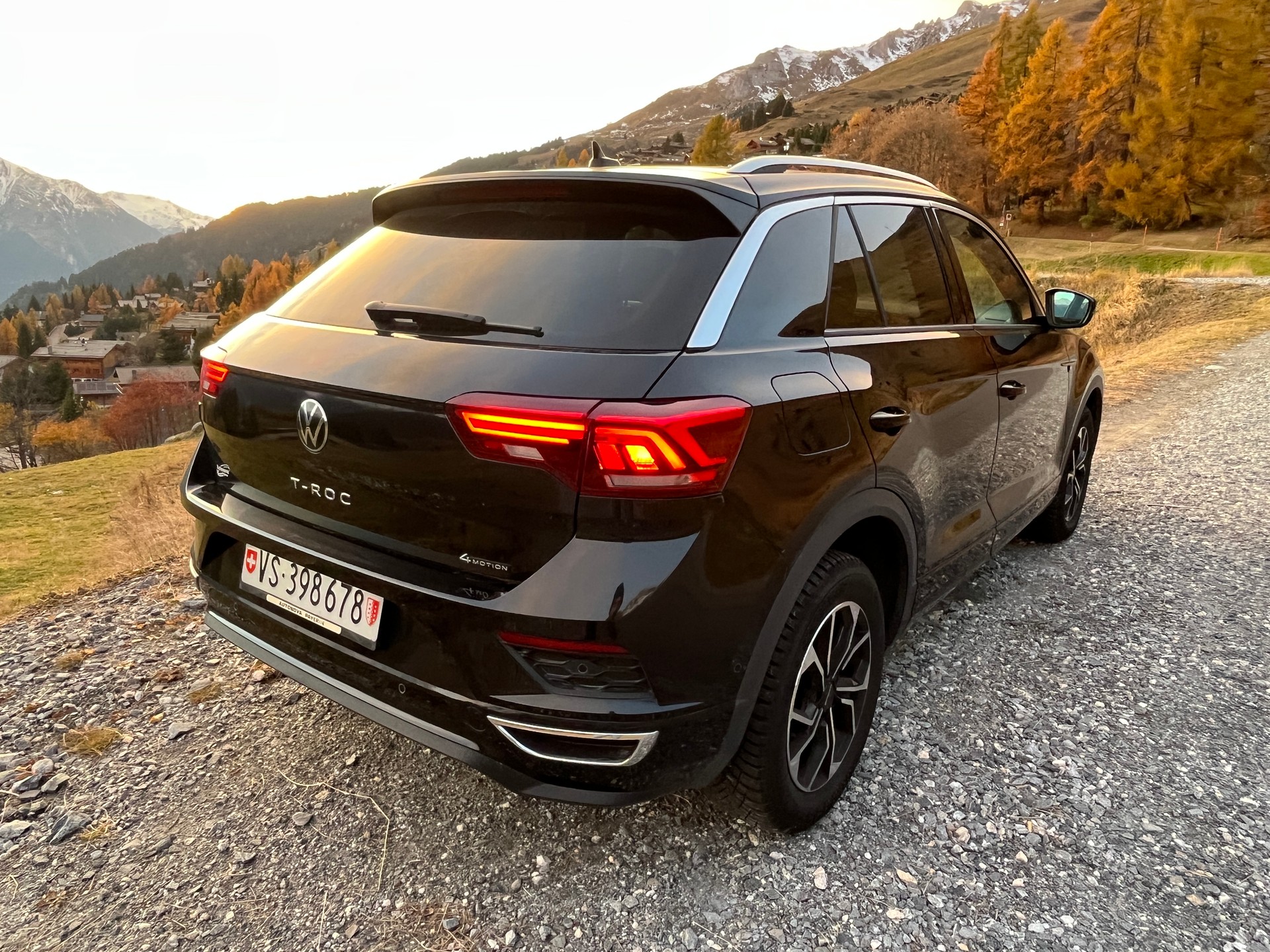 VW T-Roc 2.0 TSI Sport Selection DSG 4Motion-image-3