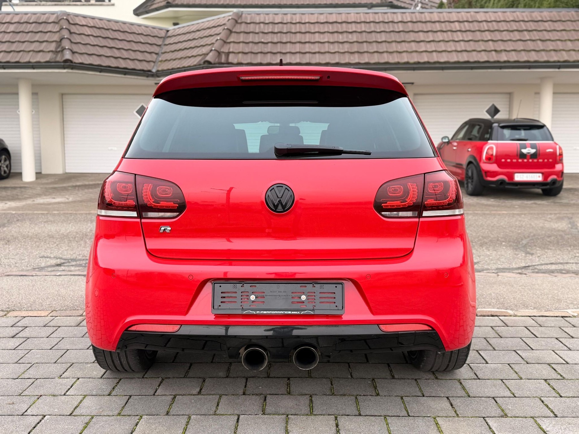 VW Golf R 6-image-5