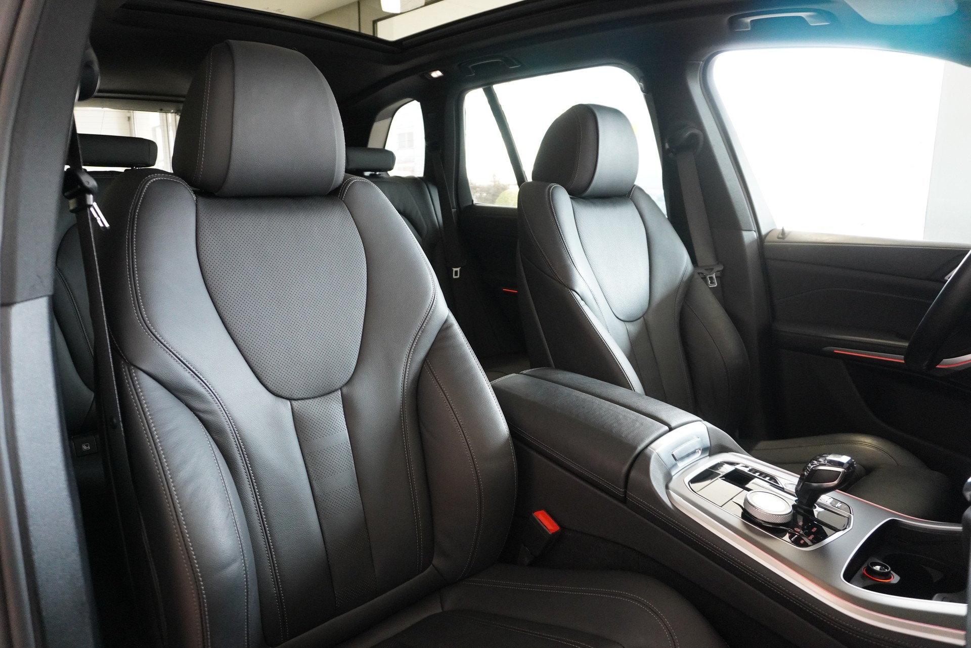 BMW X5 xDrive 48V 40d M Sport Steptronic-image-8