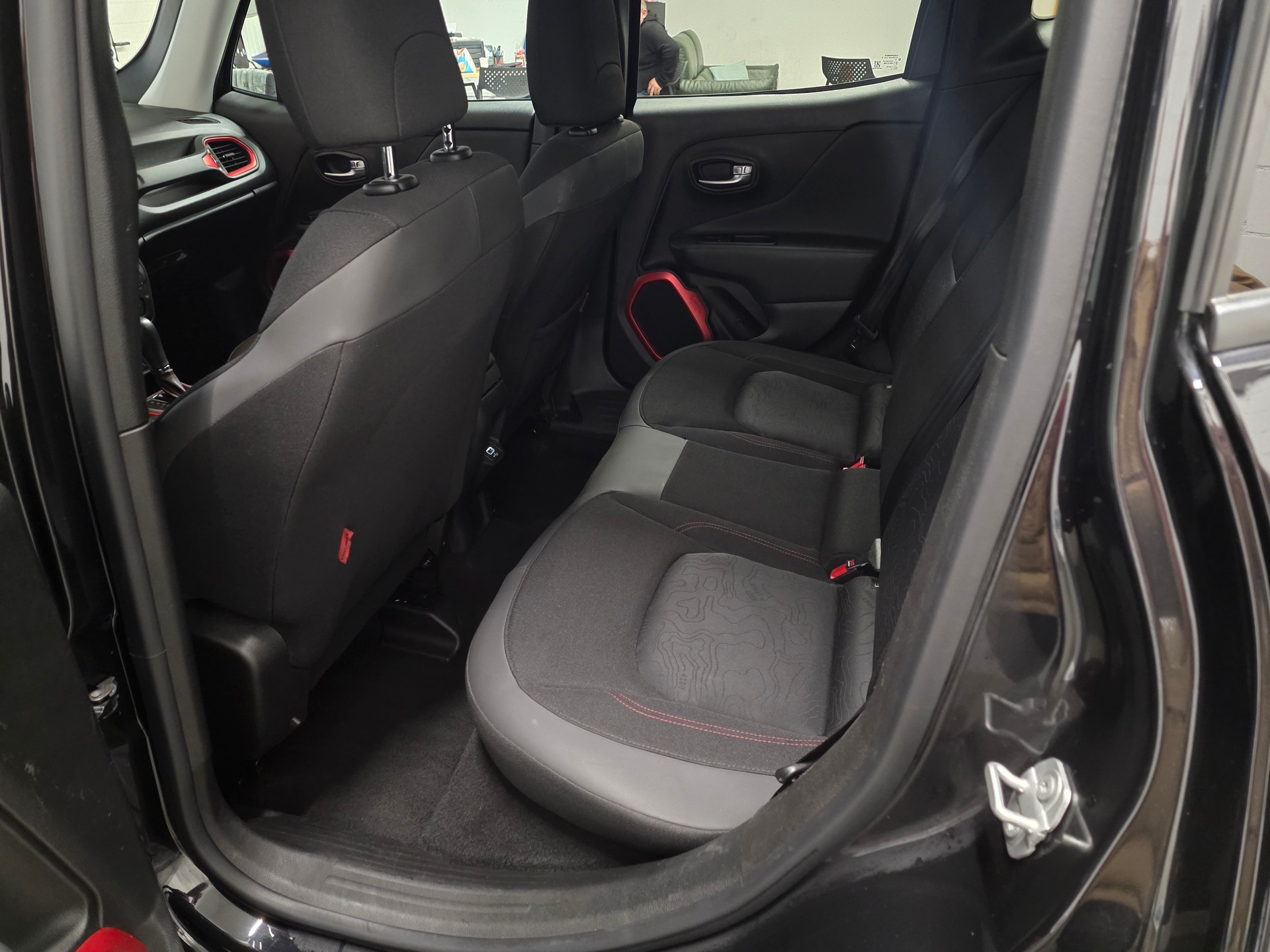 JEEP Renegade 2.0 MJ Trailhawk AWD + Low Range 9ATX-image-4