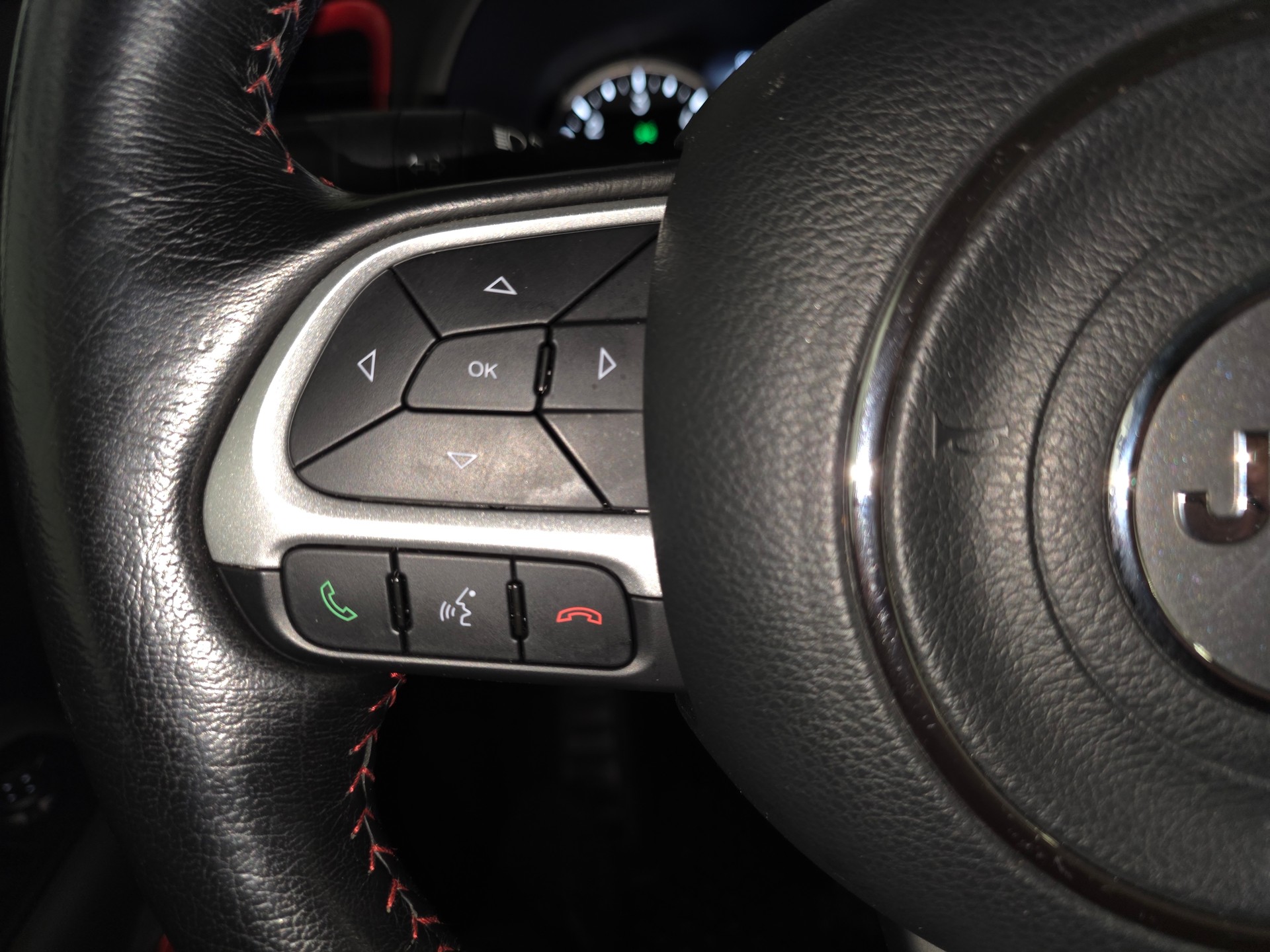 JEEP Renegade 2.0 MJ Trailhawk AWD + Low Range 9ATX-image-14