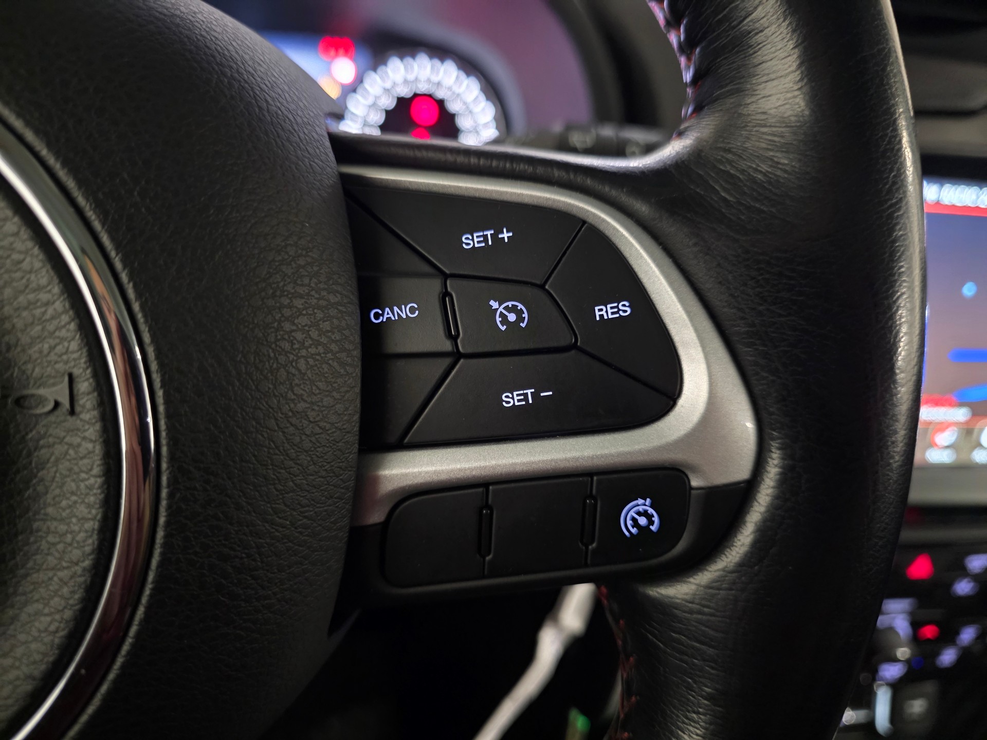 JEEP Renegade 2.0 MJ Trailhawk AWD + Low Range 9ATX-image-13