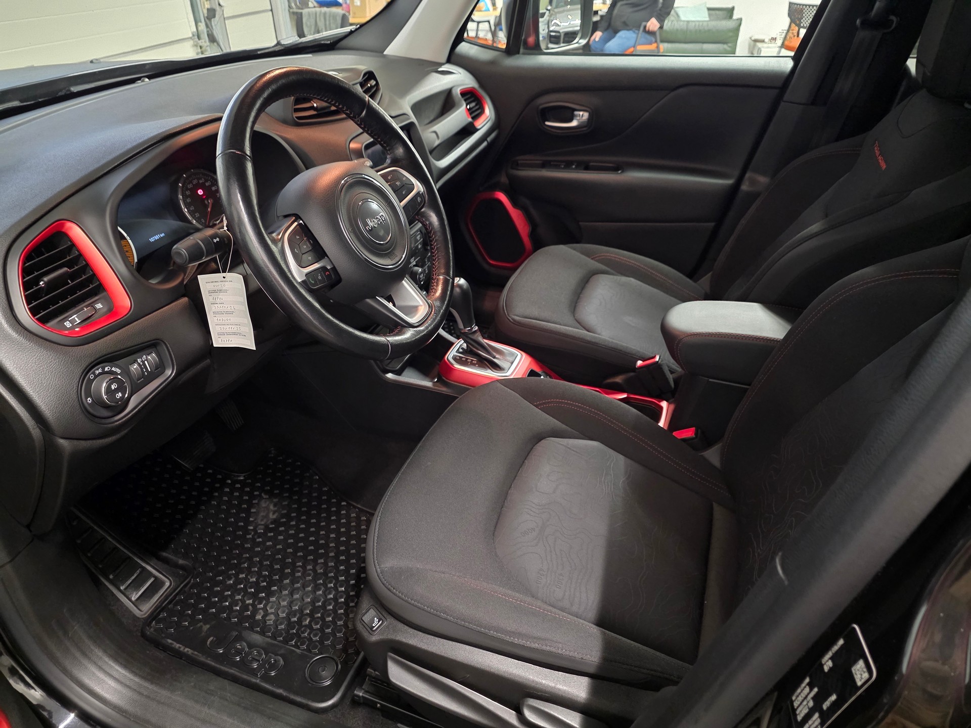 JEEP Renegade 2.0 MJ Trailhawk AWD + Low Range 9ATX-image-3