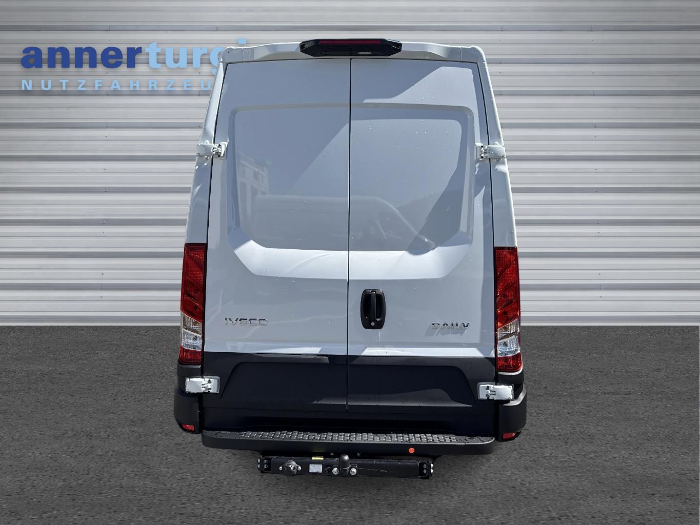 IVECO 35S18HA8 V 3520L H2-image-4