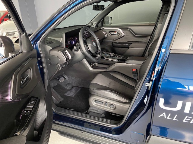 TOYOTA Urban Cruiser Premium AWD-image-8