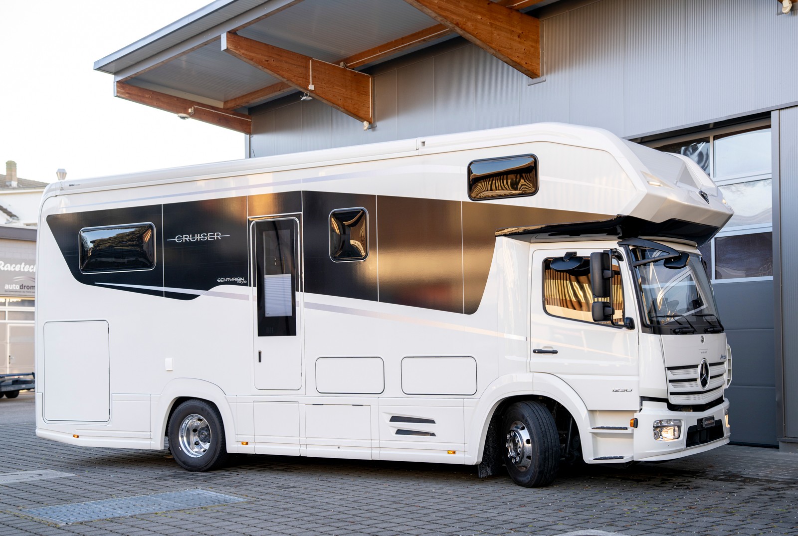 CONCORDE Cruiser 890 RLA-showroom-element-3