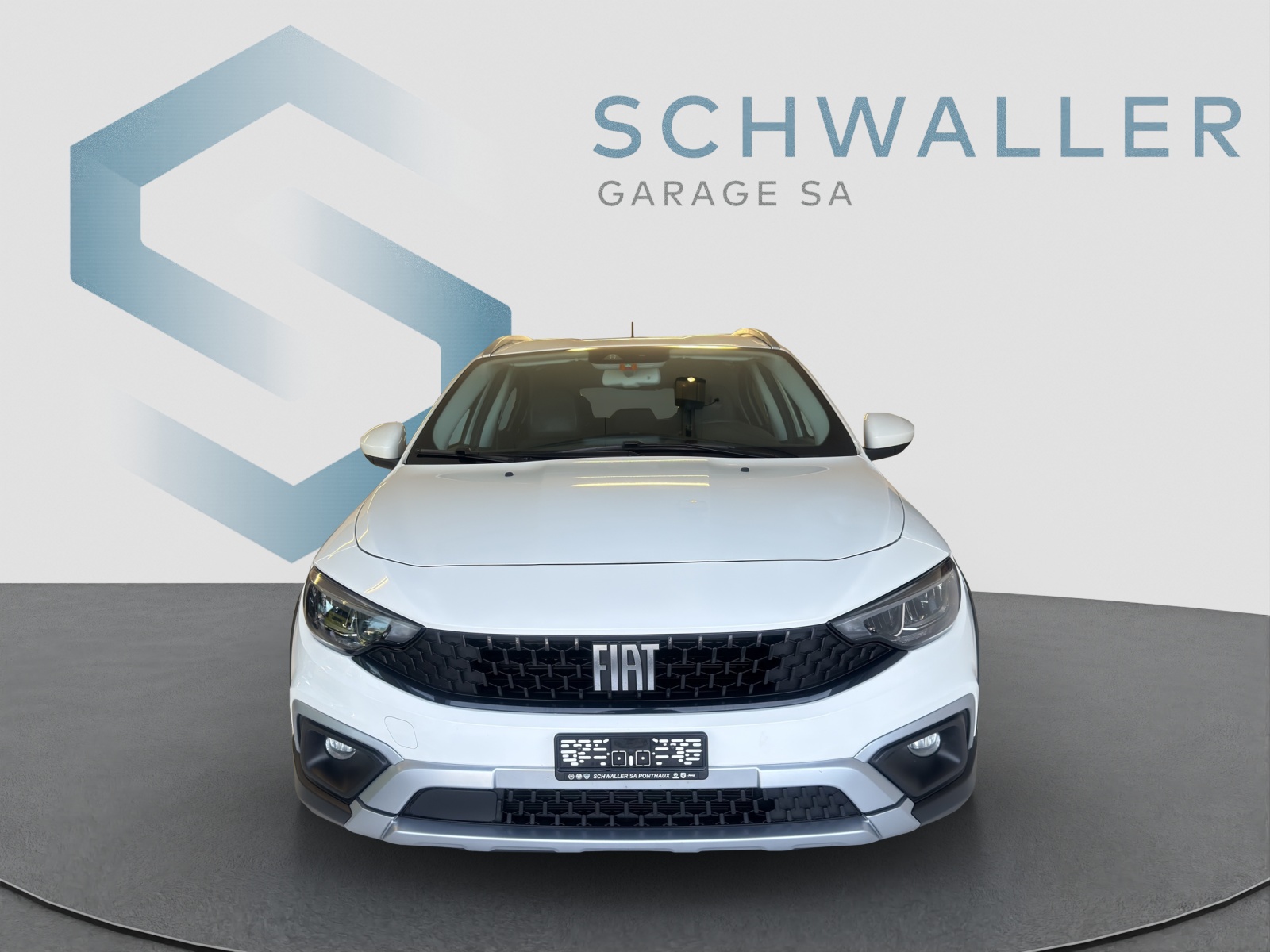 FIAT TIPO 1.5 Hybrid Cross-image-1