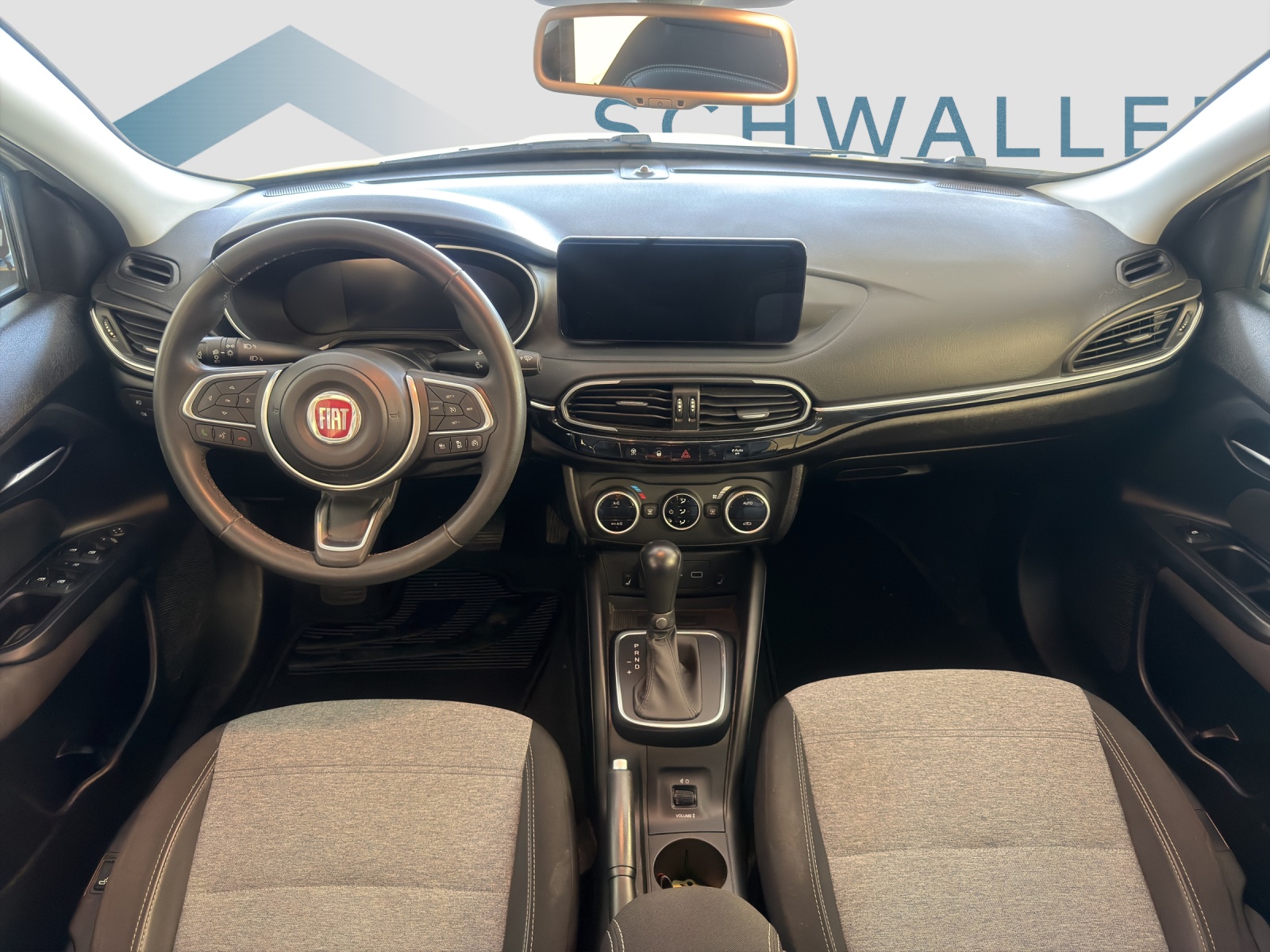 FIAT TIPO 1.5 Hybrid Cross-image-9