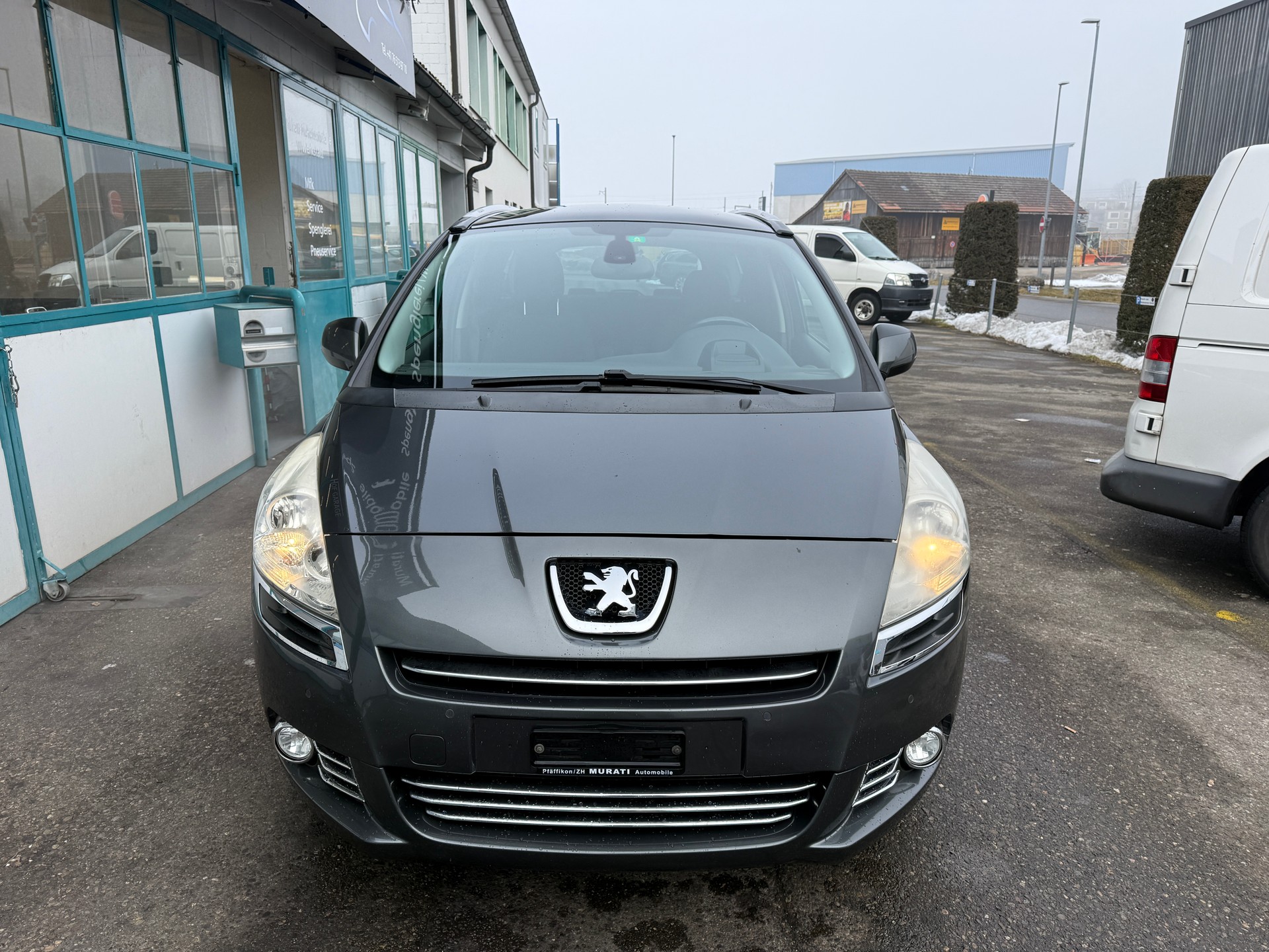 PEUGEOT 5008 1.6 16V T Sport Pack-image-0