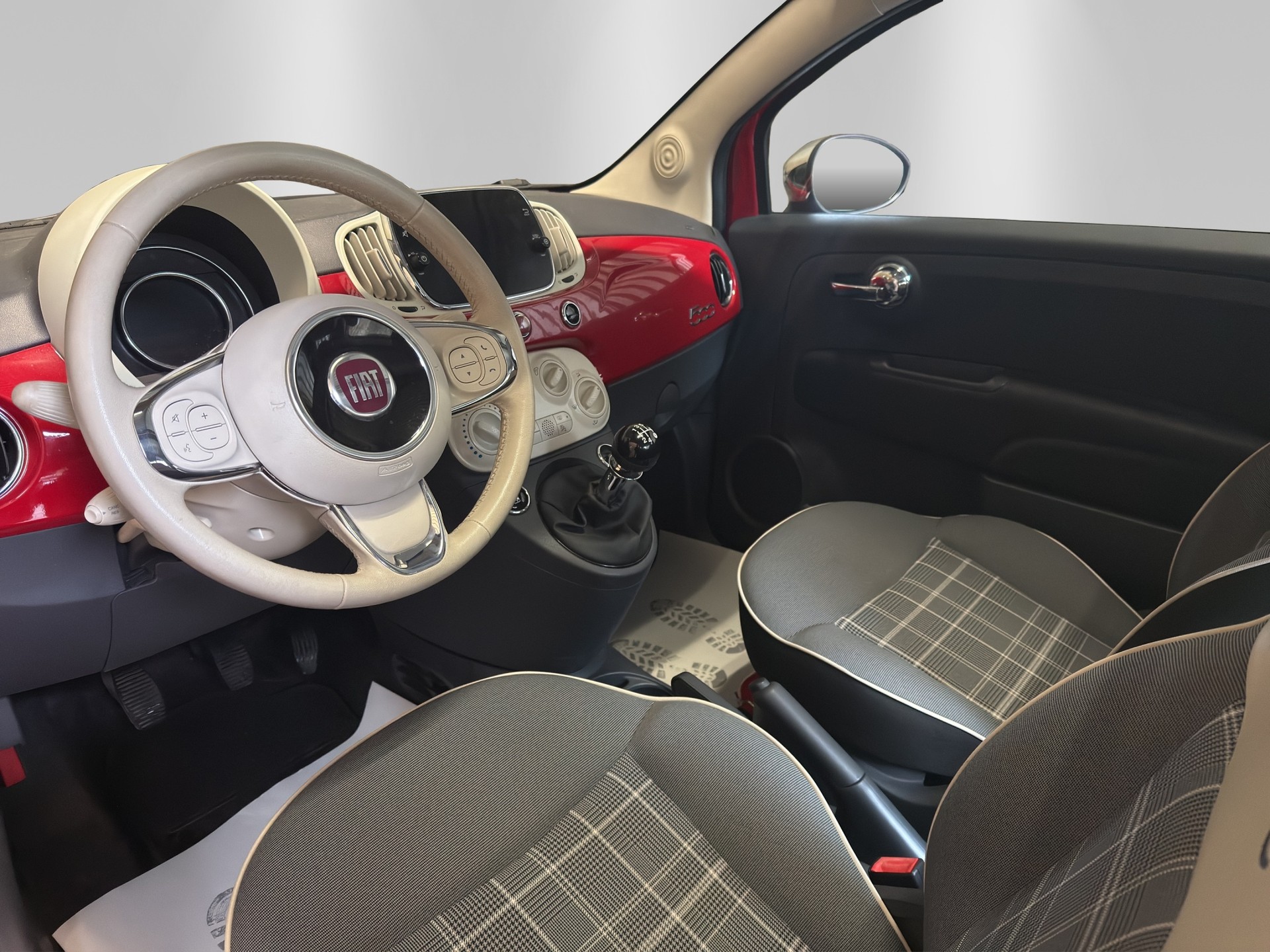FIAT 500 1.2 Lounge-image-7