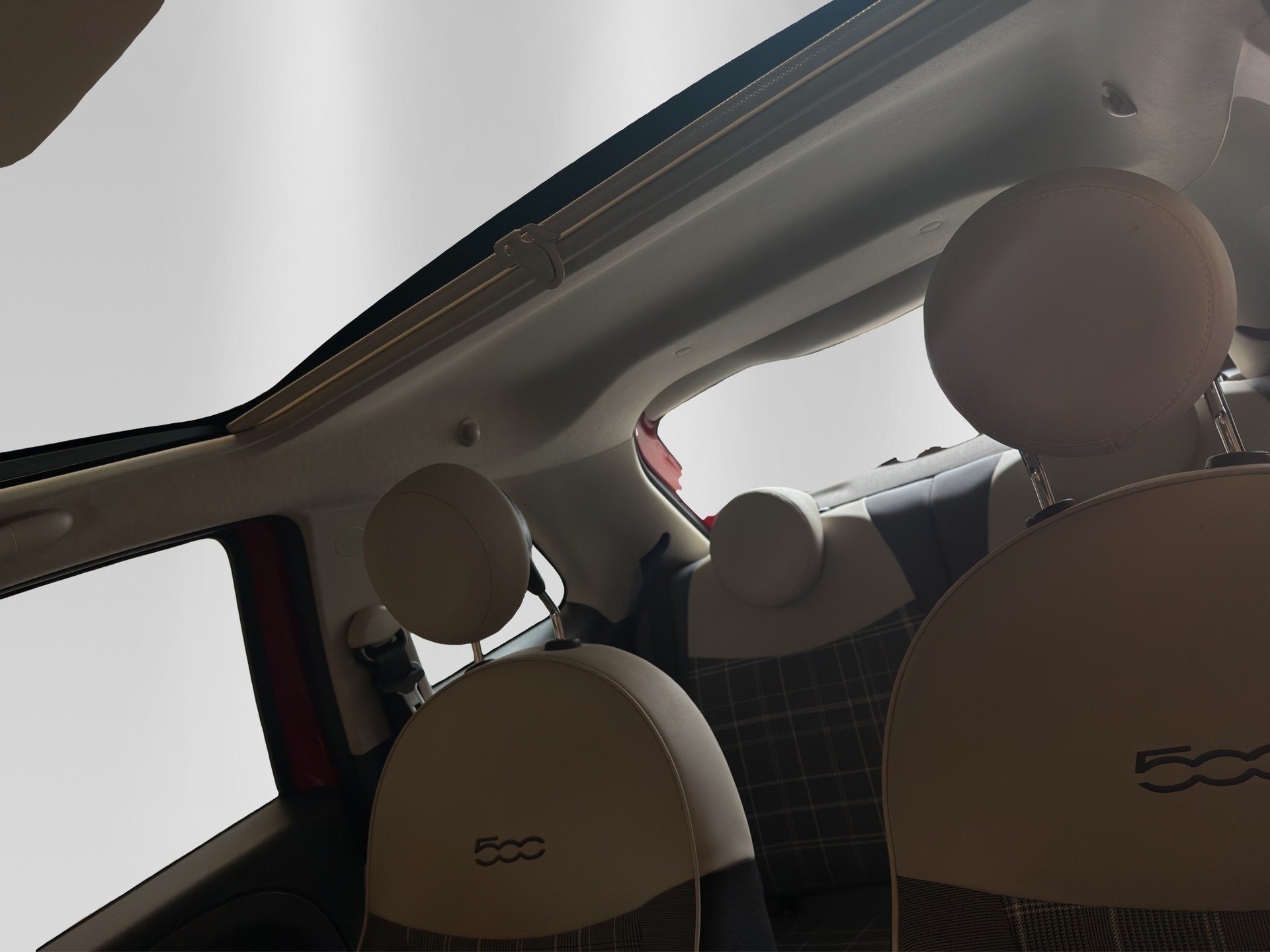 FIAT 500 1.2 Lounge-image-8