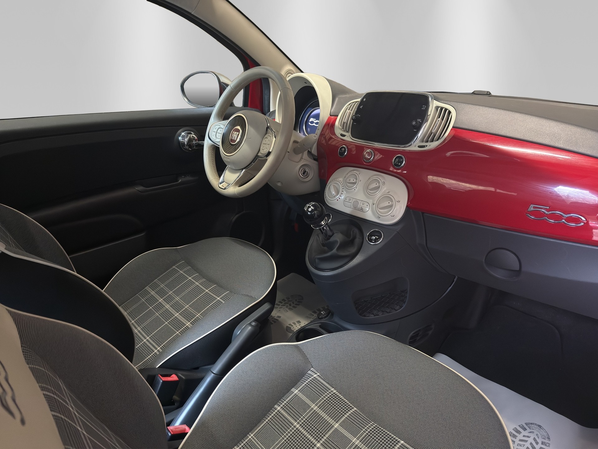FIAT 500 1.2 Lounge-image-10