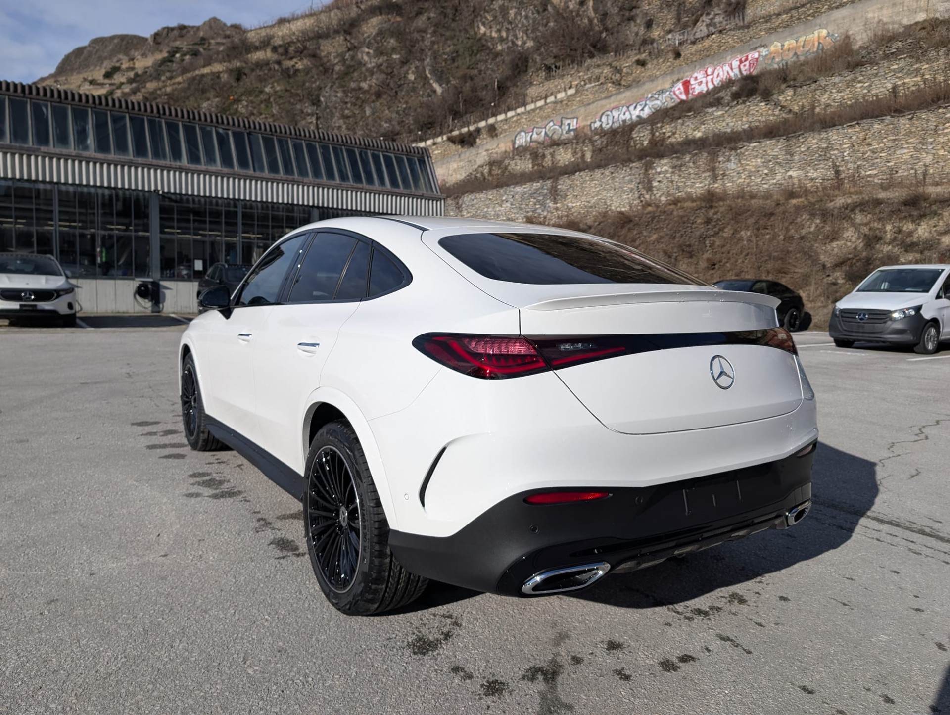 MERCEDES-BENZ GLC Coupé 300 4Matic 9G-Tronic-image-2