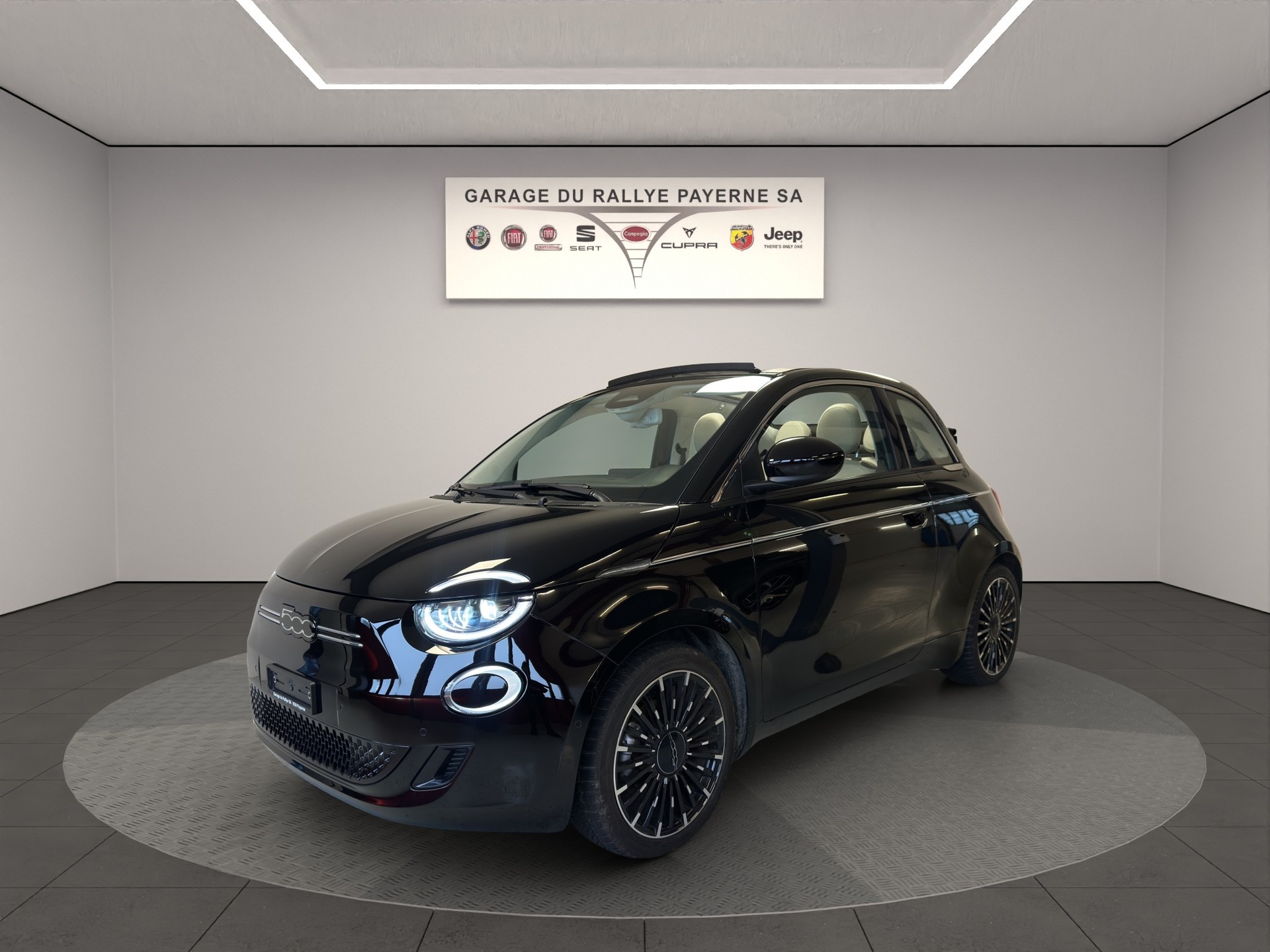 FIAT 500 C electric 87 kW La Prima-image-1