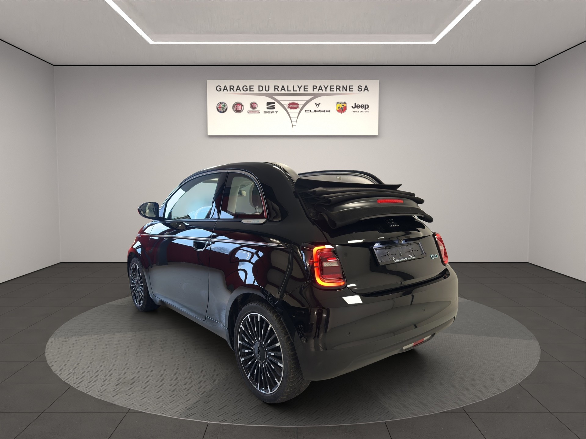 FIAT 500 C electric 87 kW La Prima-image-2