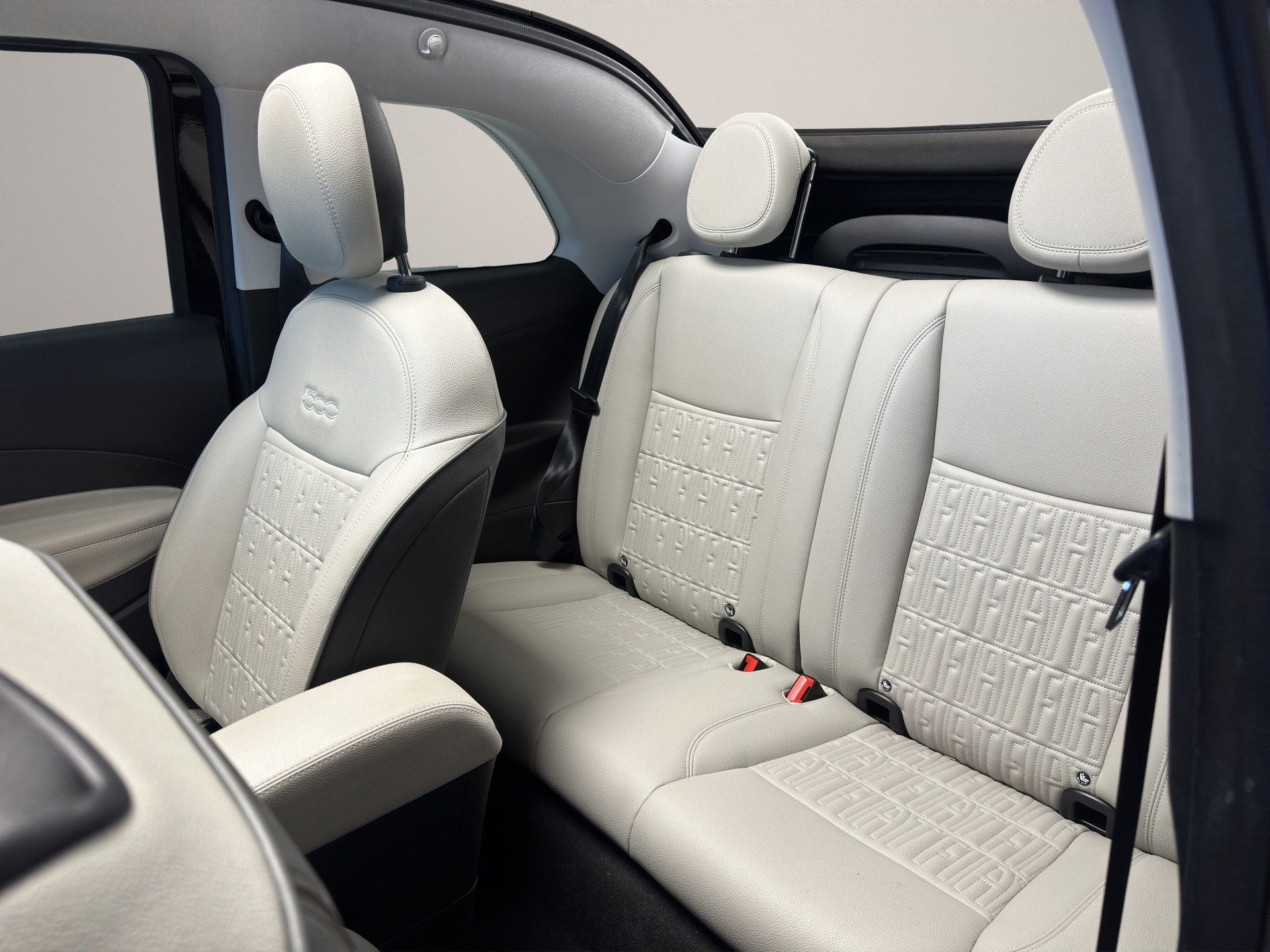 FIAT 500 C electric 87 kW La Prima-image-10