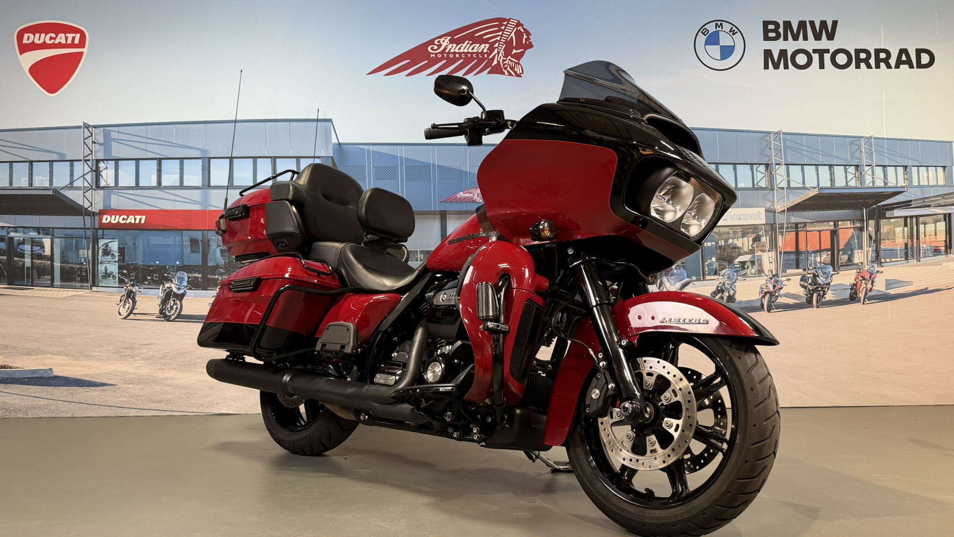 HARLEY-DAVIDSON FLTRK 1868 Road Glide Limited 114