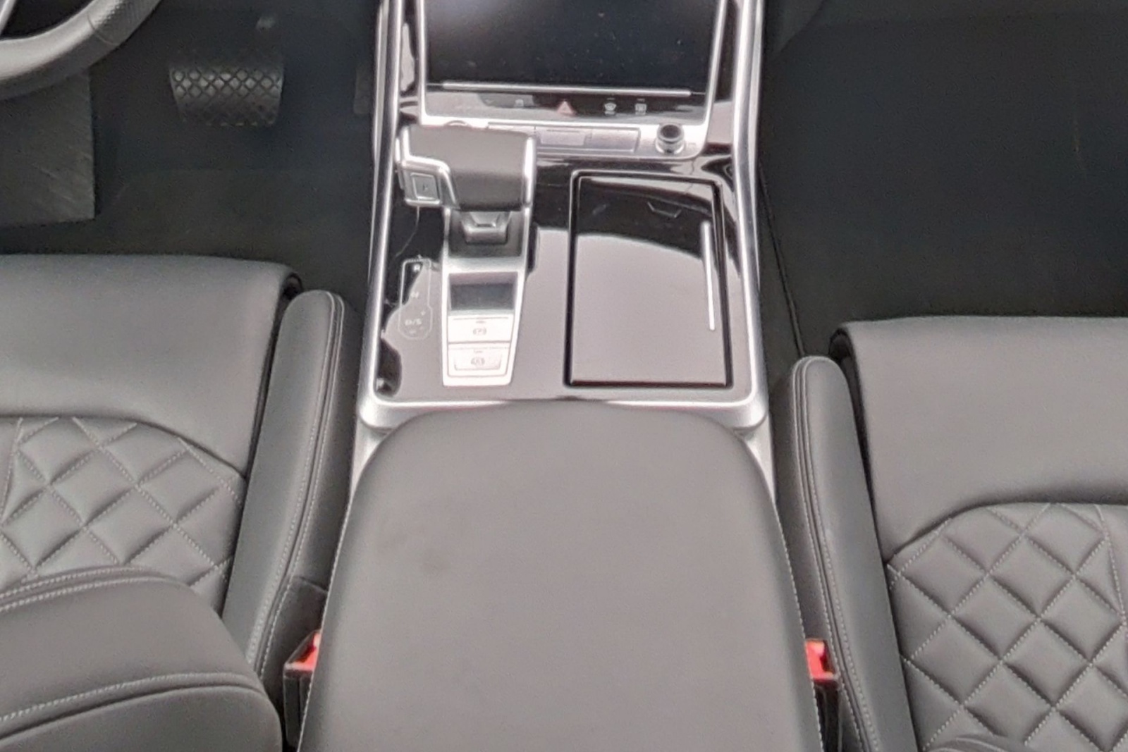 AUDI Q7 55 TFSI e quattro PHEV S line tiptronic-image-8