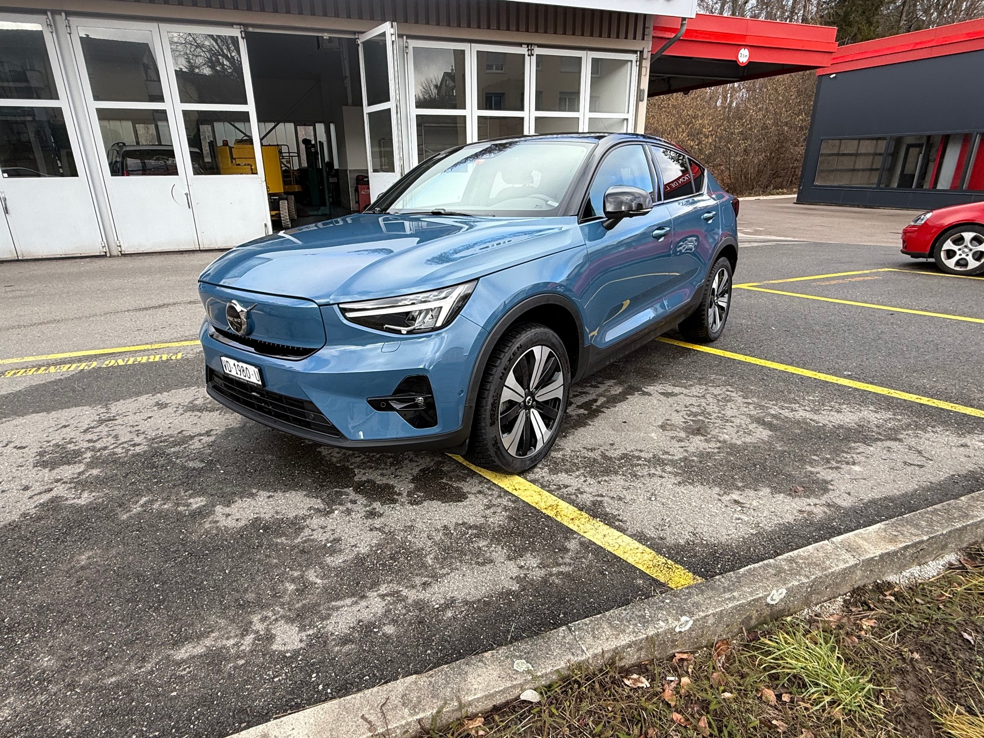 VOLVO C40 Recharge P8 Twin AWD Pure Electric Ultimate-image-4