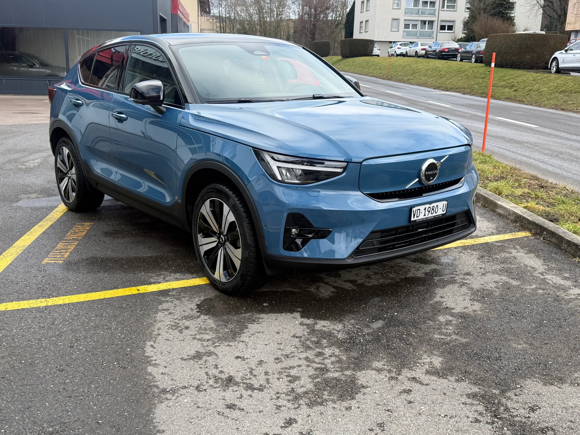 VOLVO C40 Recharge P8 Twin AWD Pure Electric Ultimate-image-3