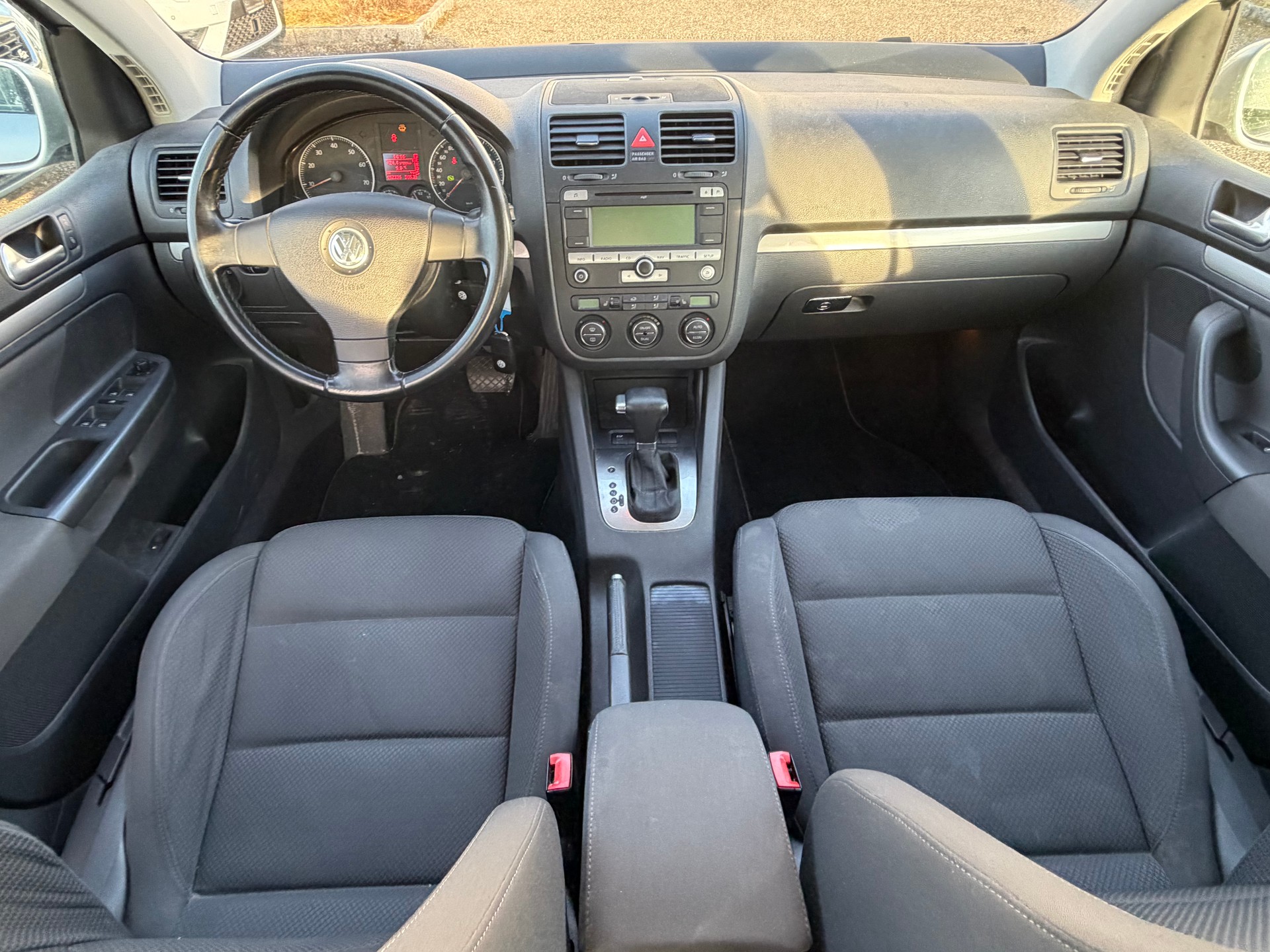 VW Golf 2.0 FSI GT Sport Tiptronic-image-9