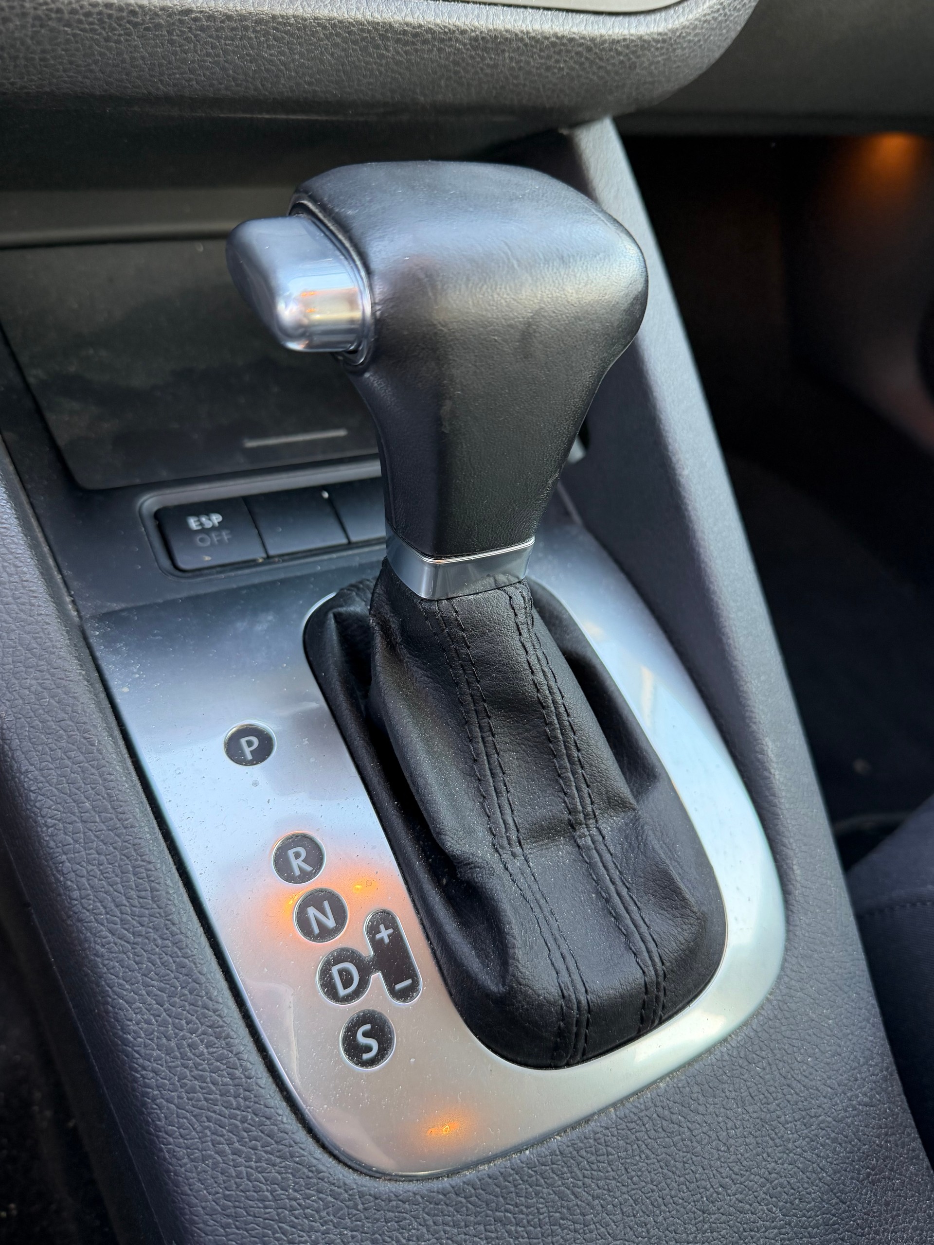 VW Golf 2.0 FSI GT Sport Tiptronic-image-12
