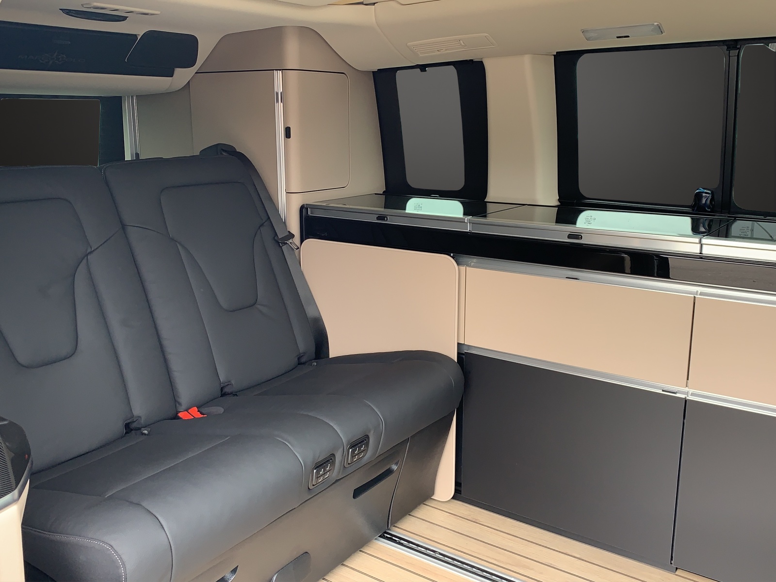 MERCEDES-BENZ Marco Polo 300 d 4M Automat-image-7